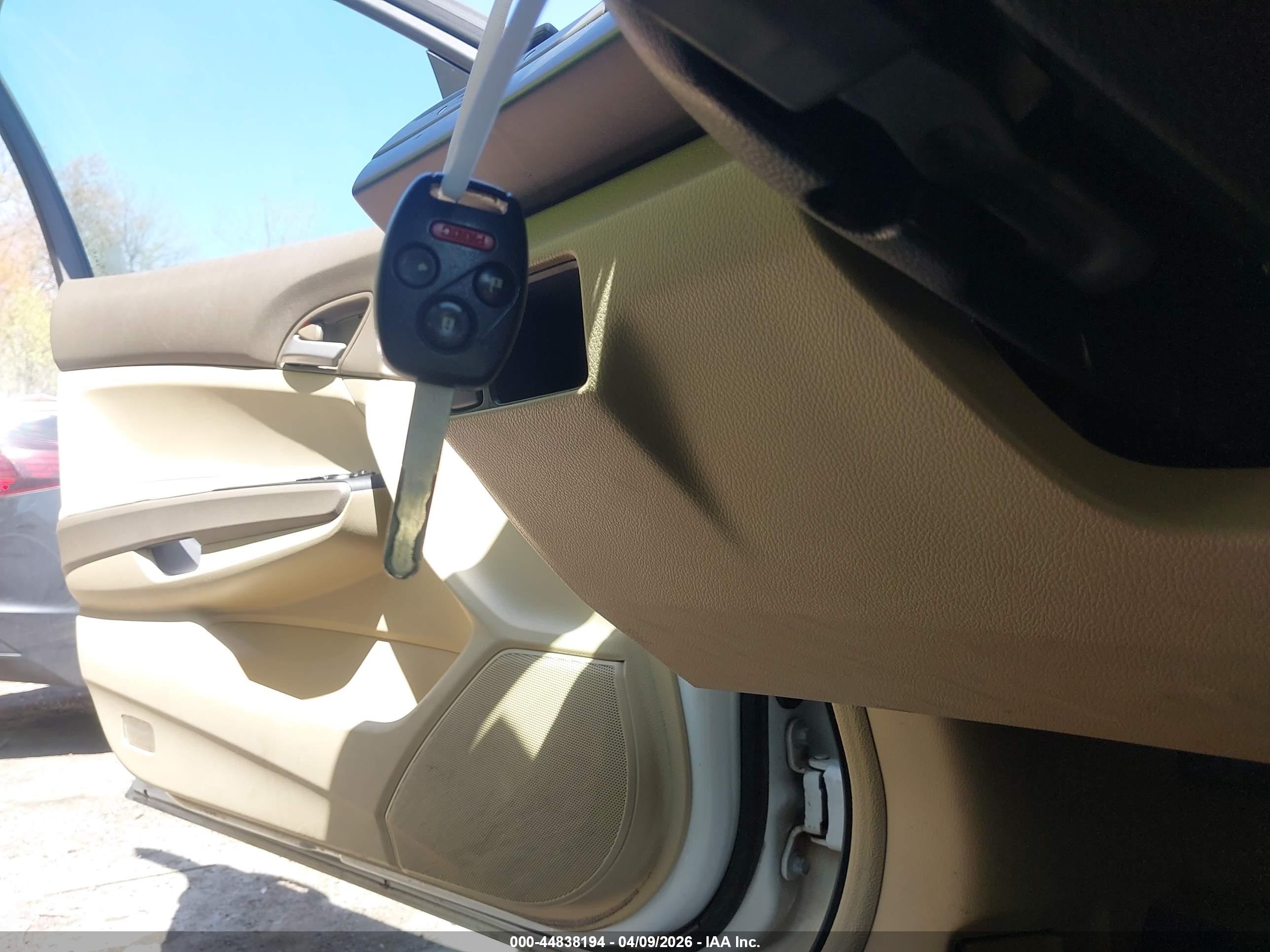 HONDA ACCORD image 11