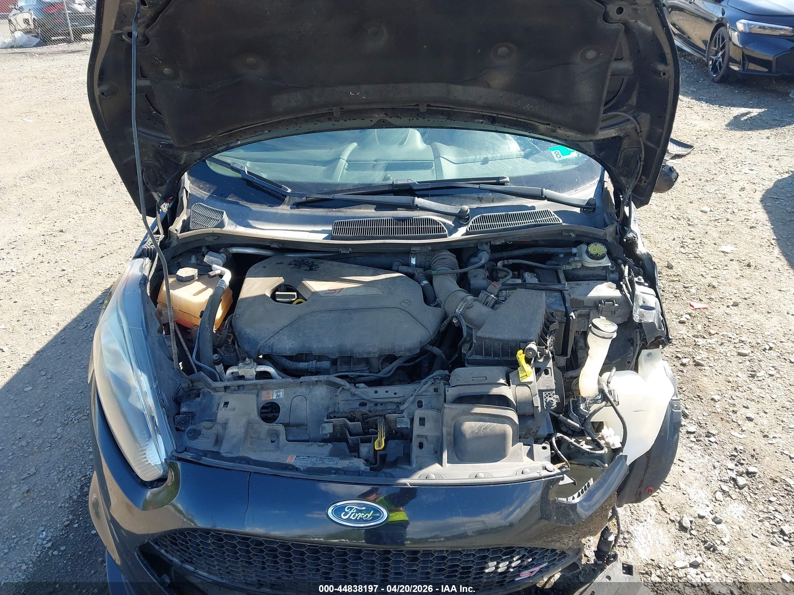 FORD FIESTA image 10