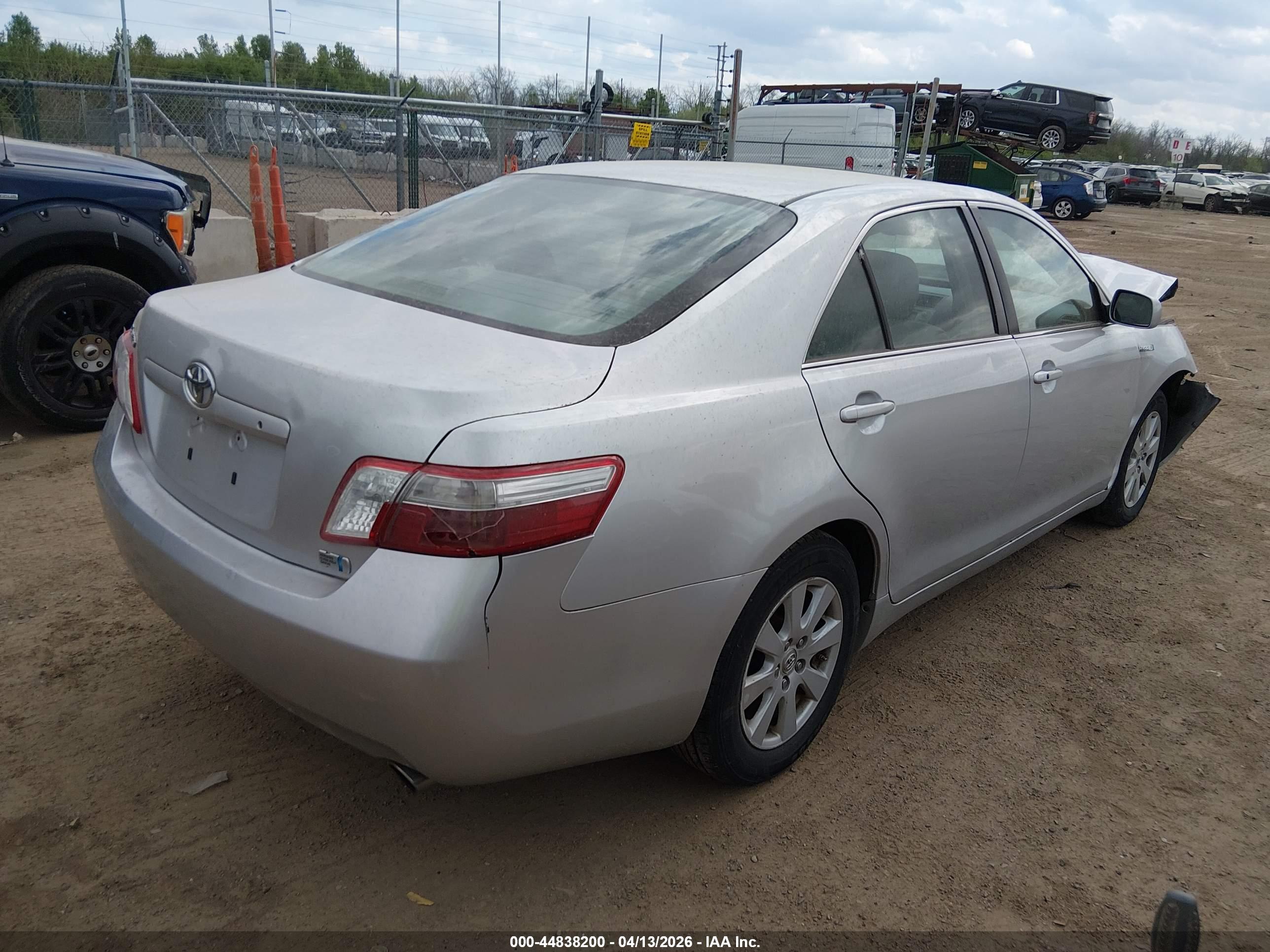 TOYOTA CAMRY image 4