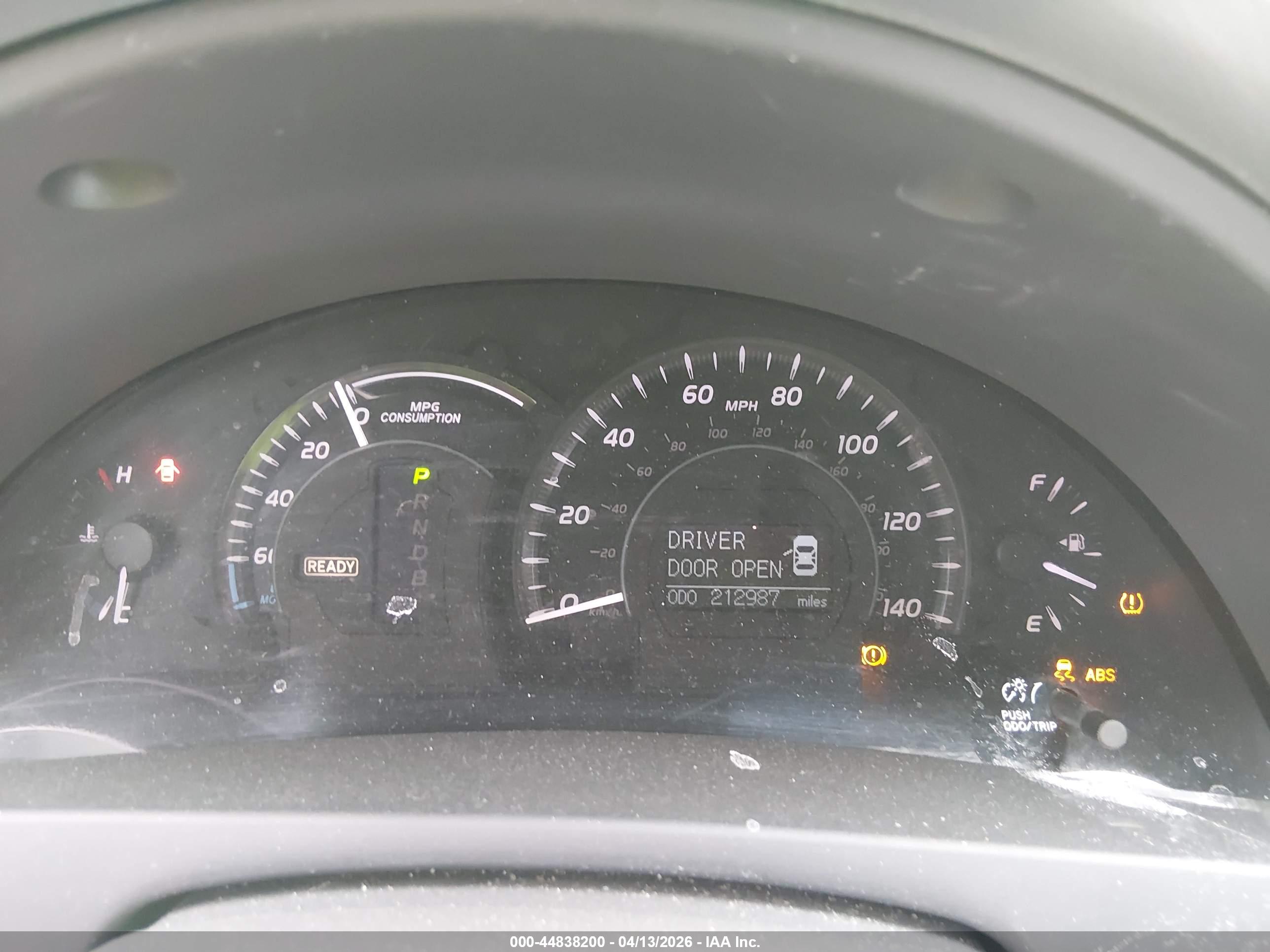TOYOTA CAMRY image 7