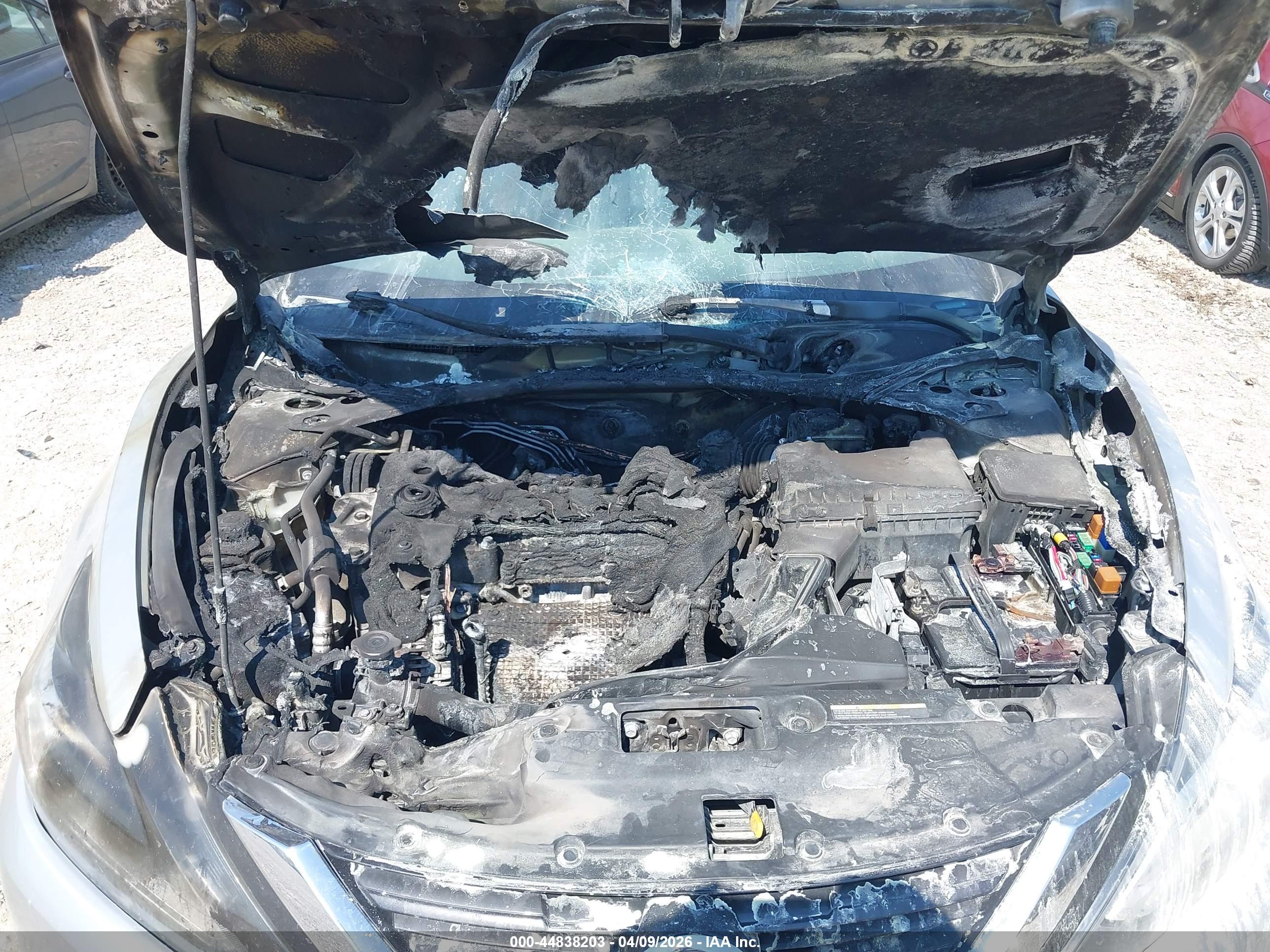 NISSAN ALTIMA image 10