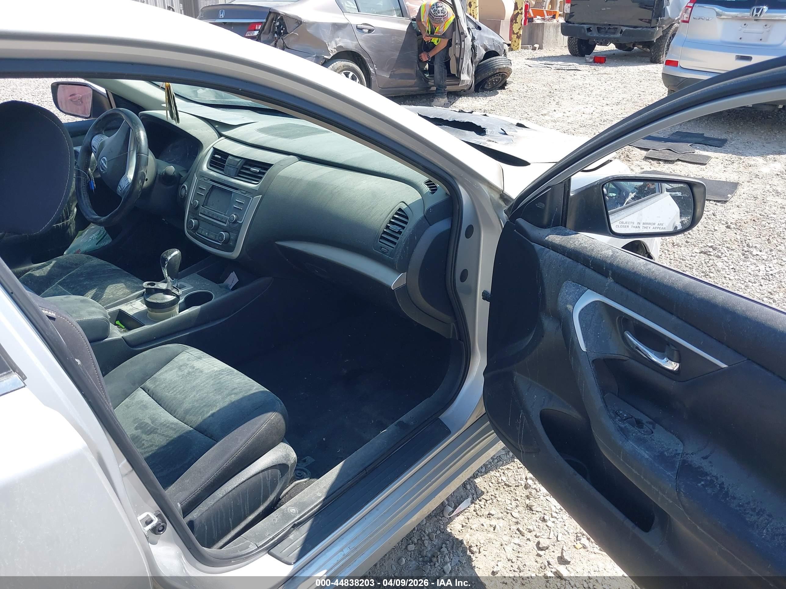 NISSAN ALTIMA image 5