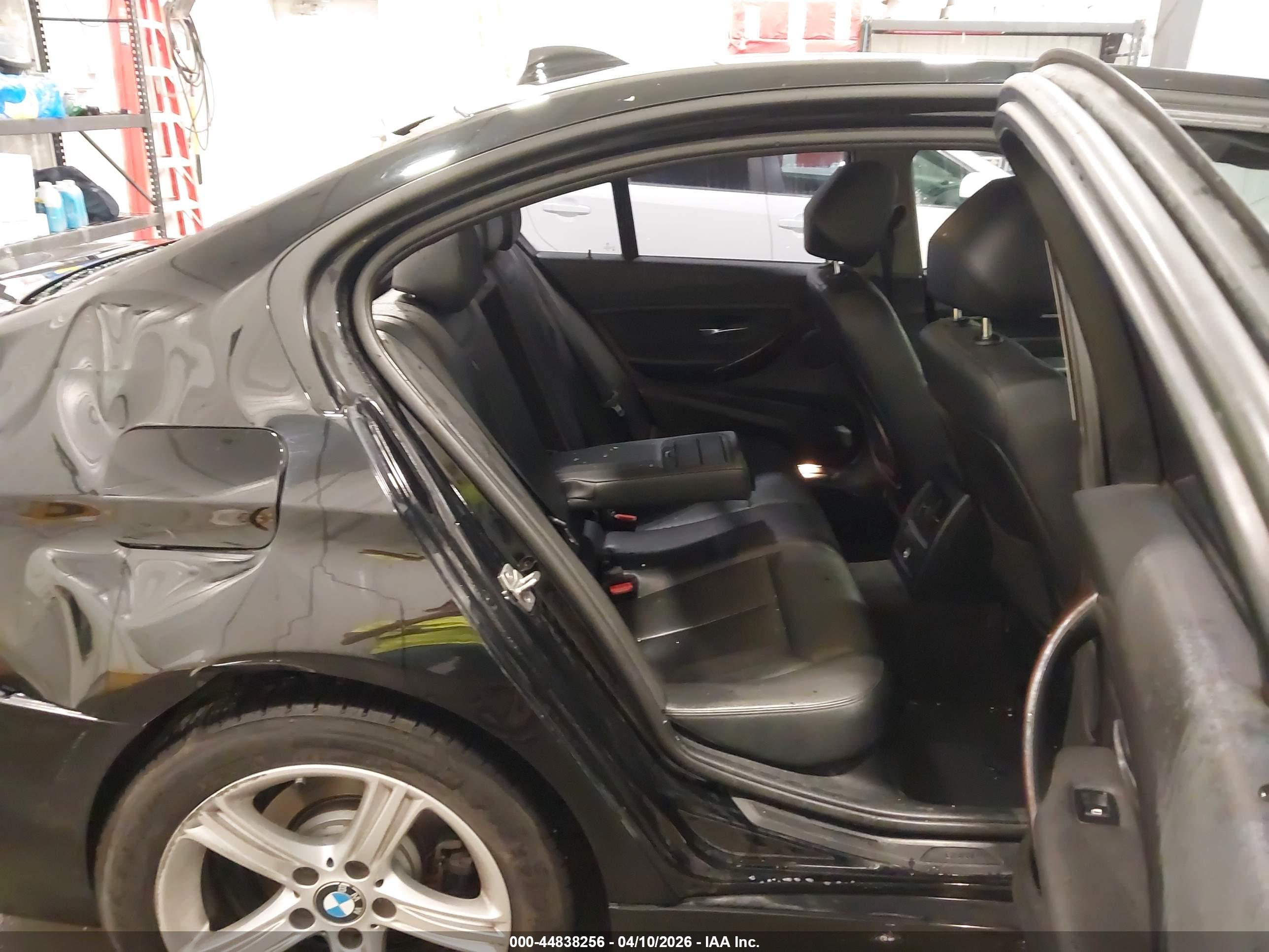 BMW 328I image 8