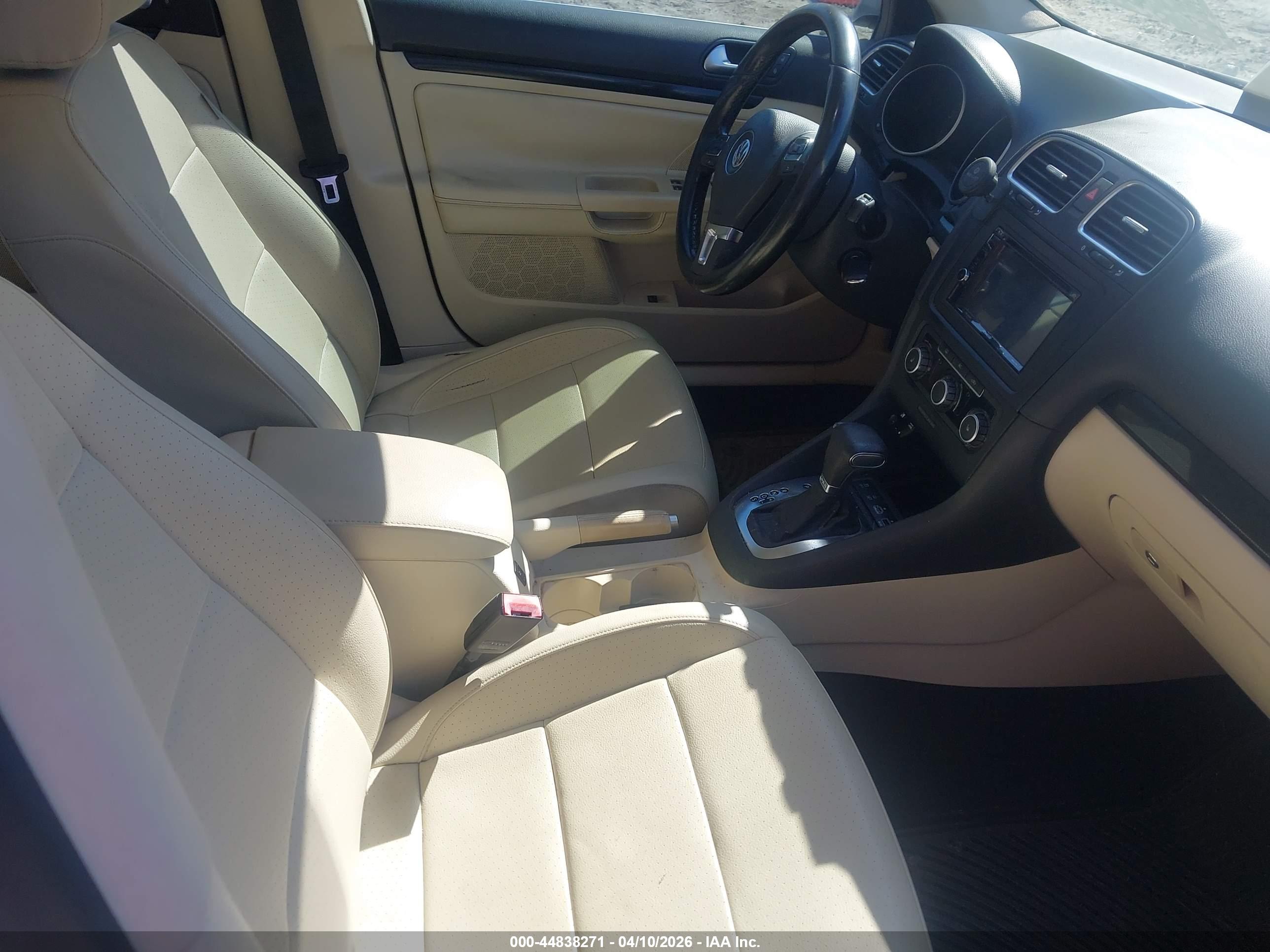 VOLKSWAGEN JETTA image 5