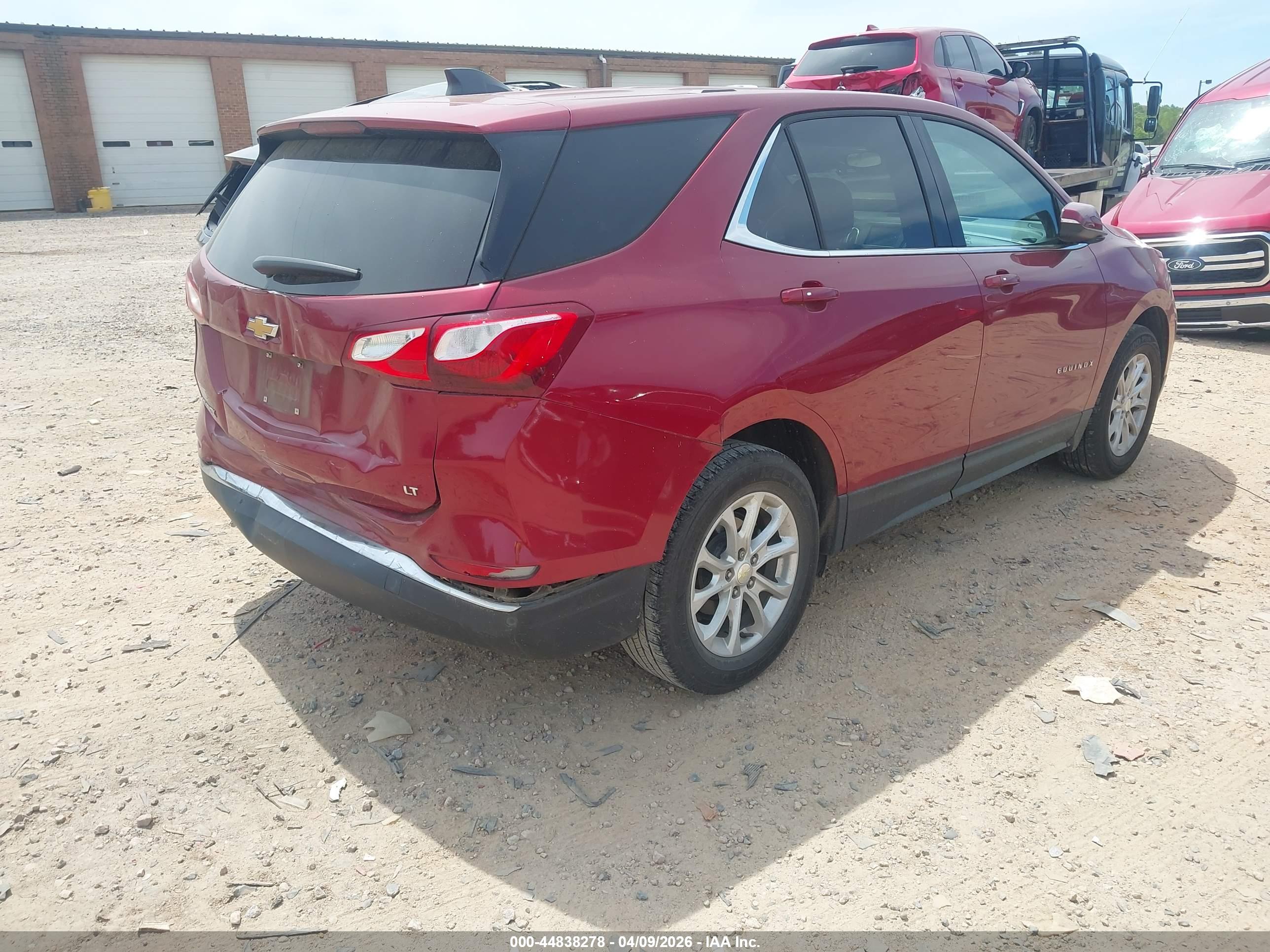 CHEVROLET EQUINOX image 4