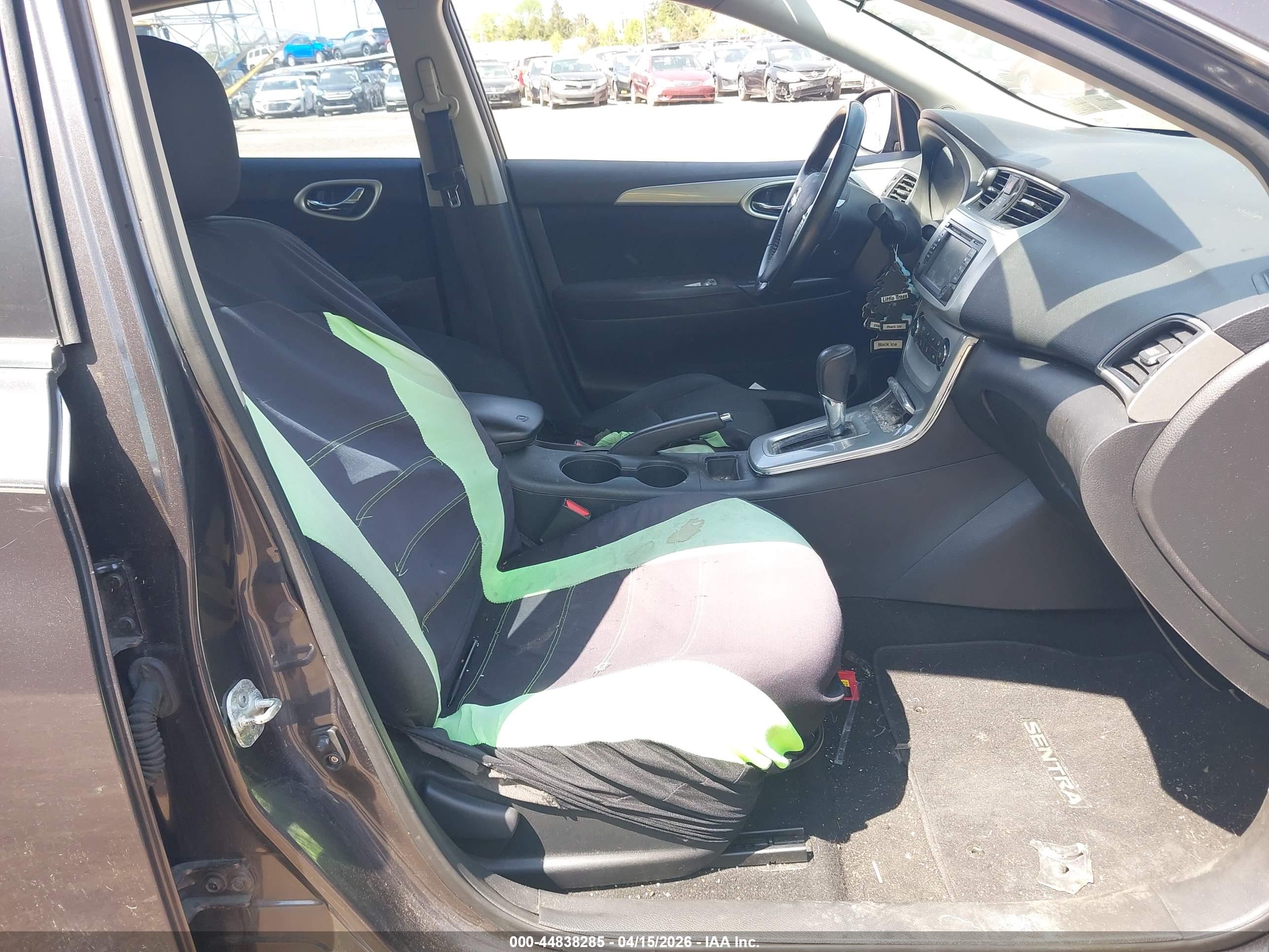 NISSAN SENTRA image 5