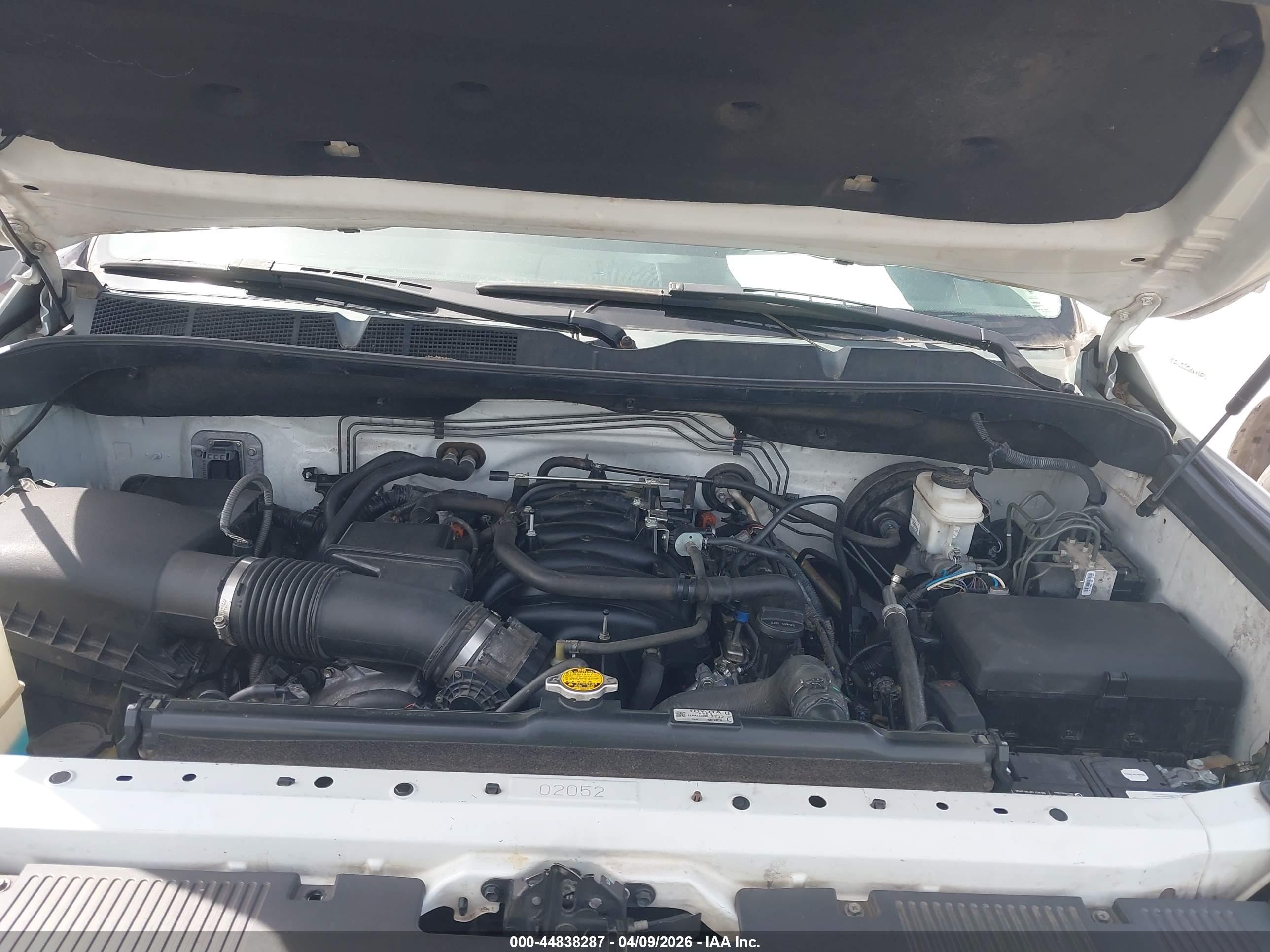 TOYOTA TUNDRA image 10