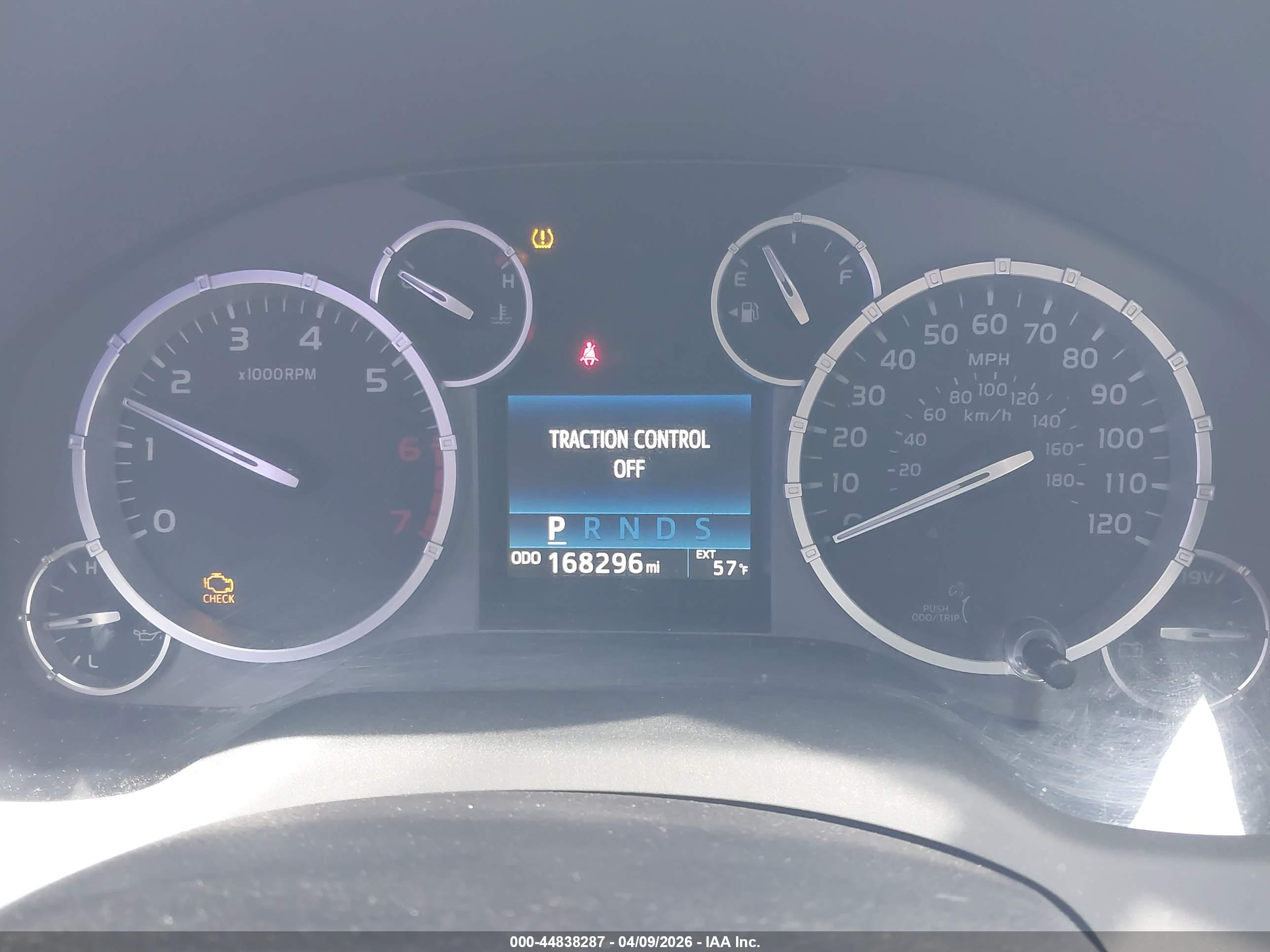 TOYOTA TUNDRA image 7