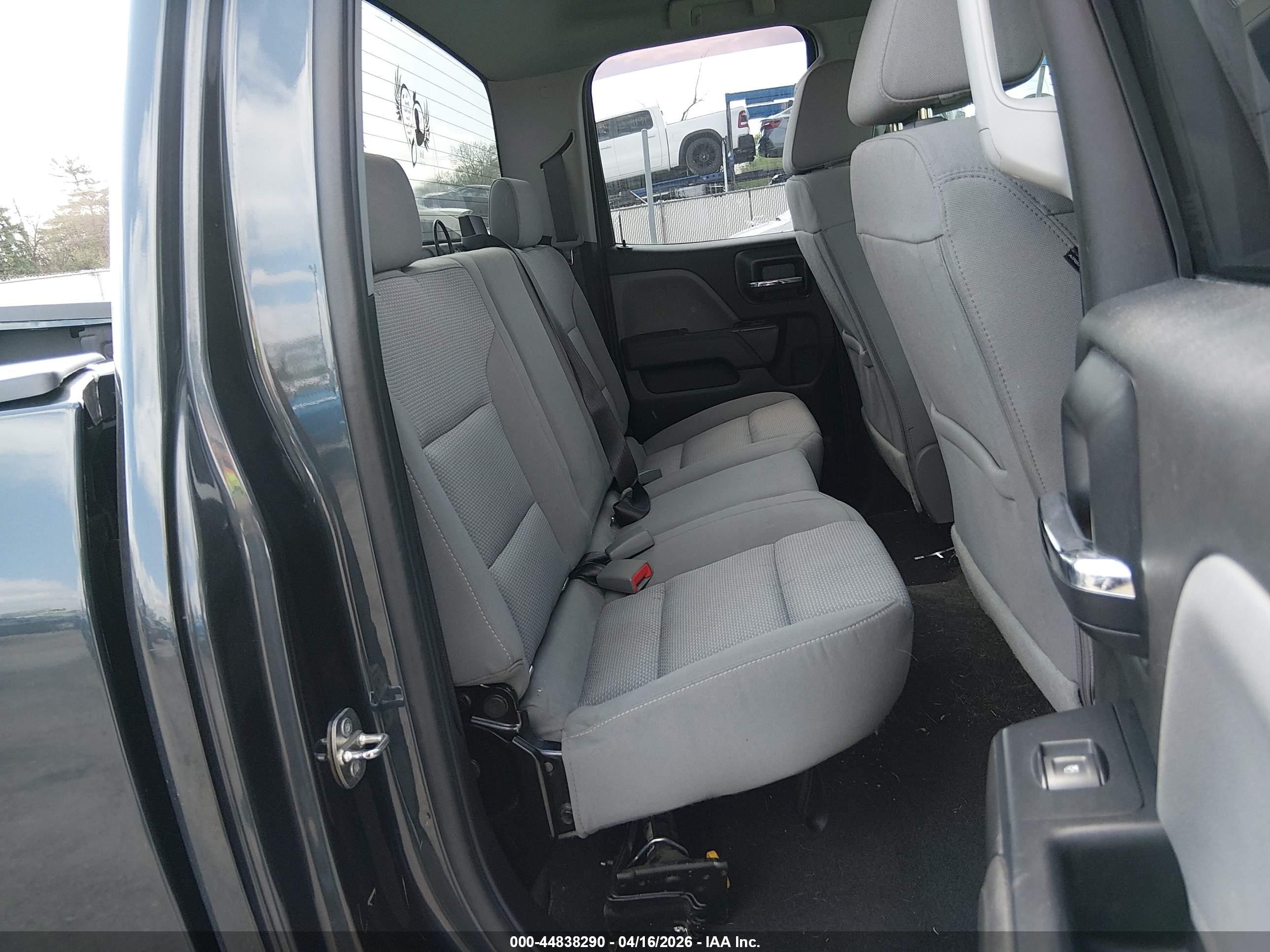 GMC SIERRA image 8