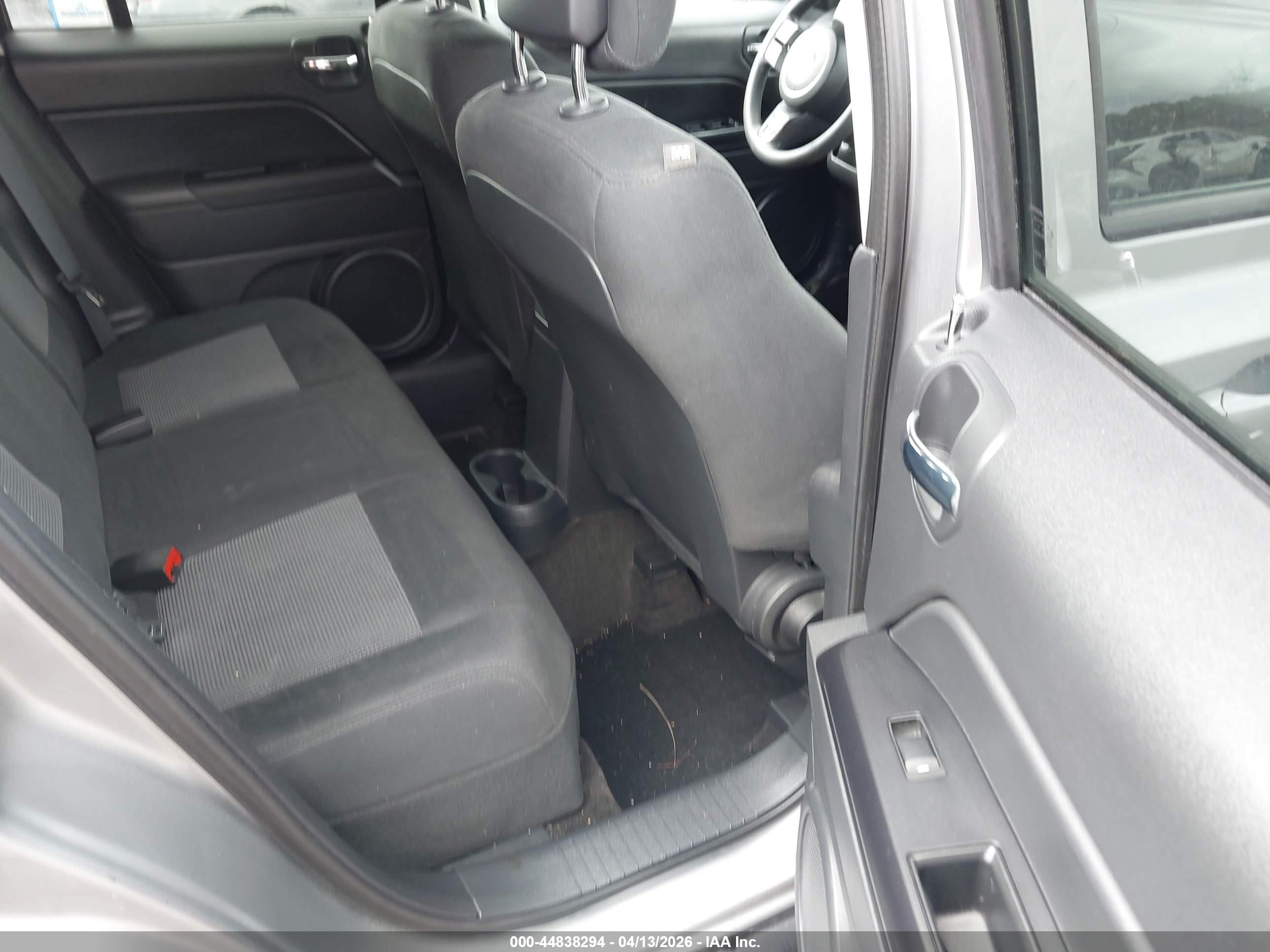 JEEP PATRIOT image 8