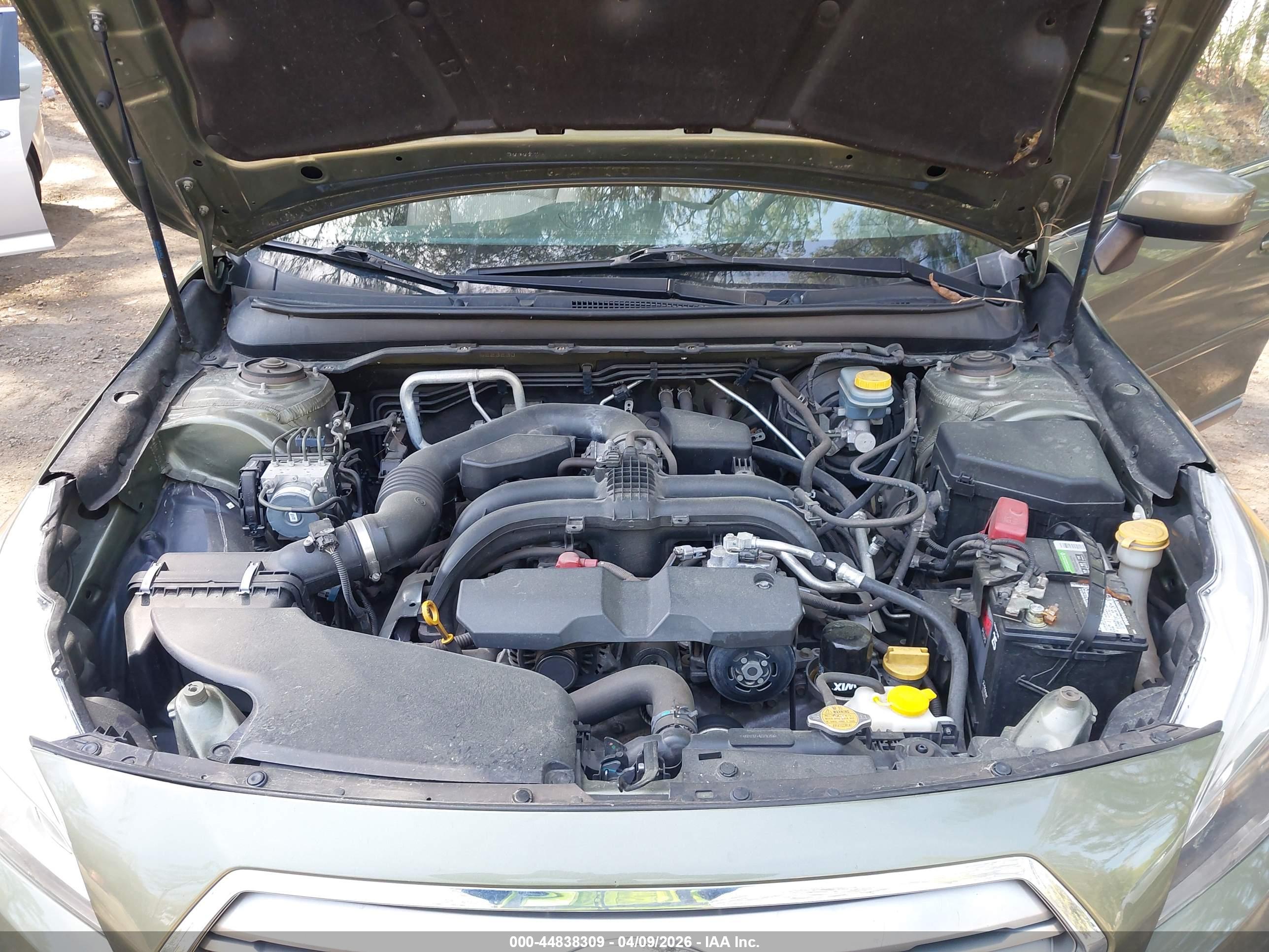 SUBARU OUTBACK image 10