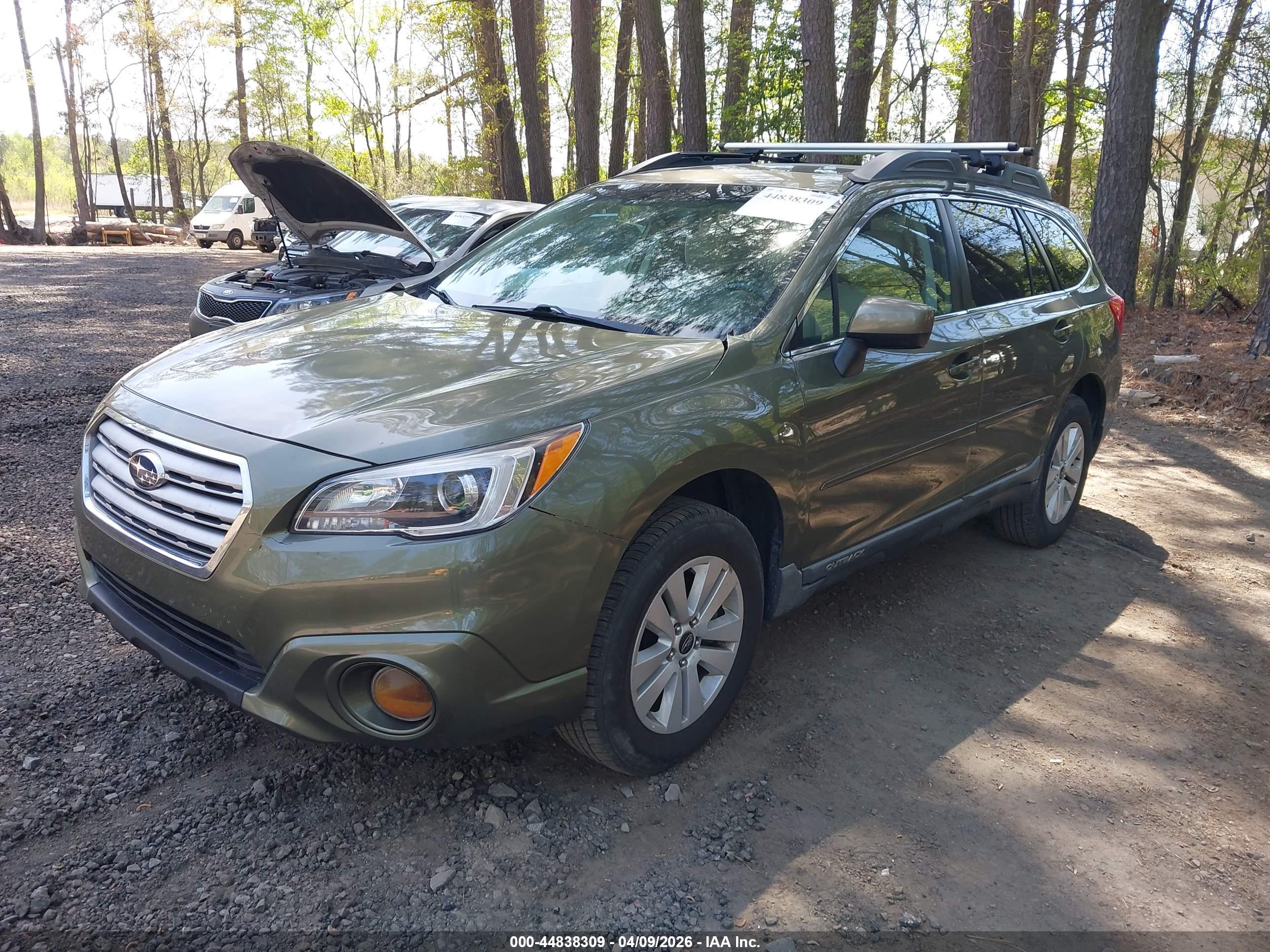 SUBARU OUTBACK image 2