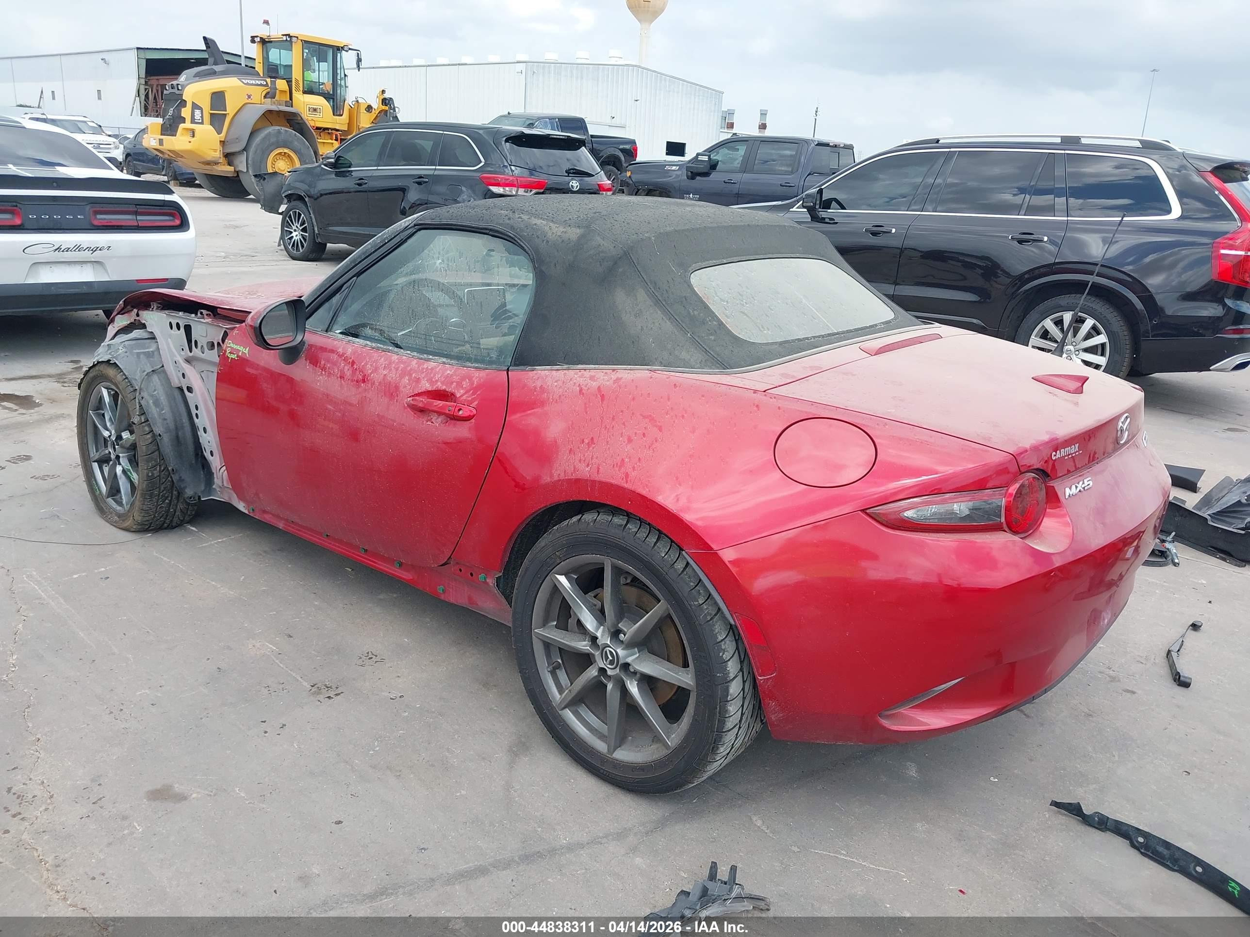MAZDA MX-5 image 3