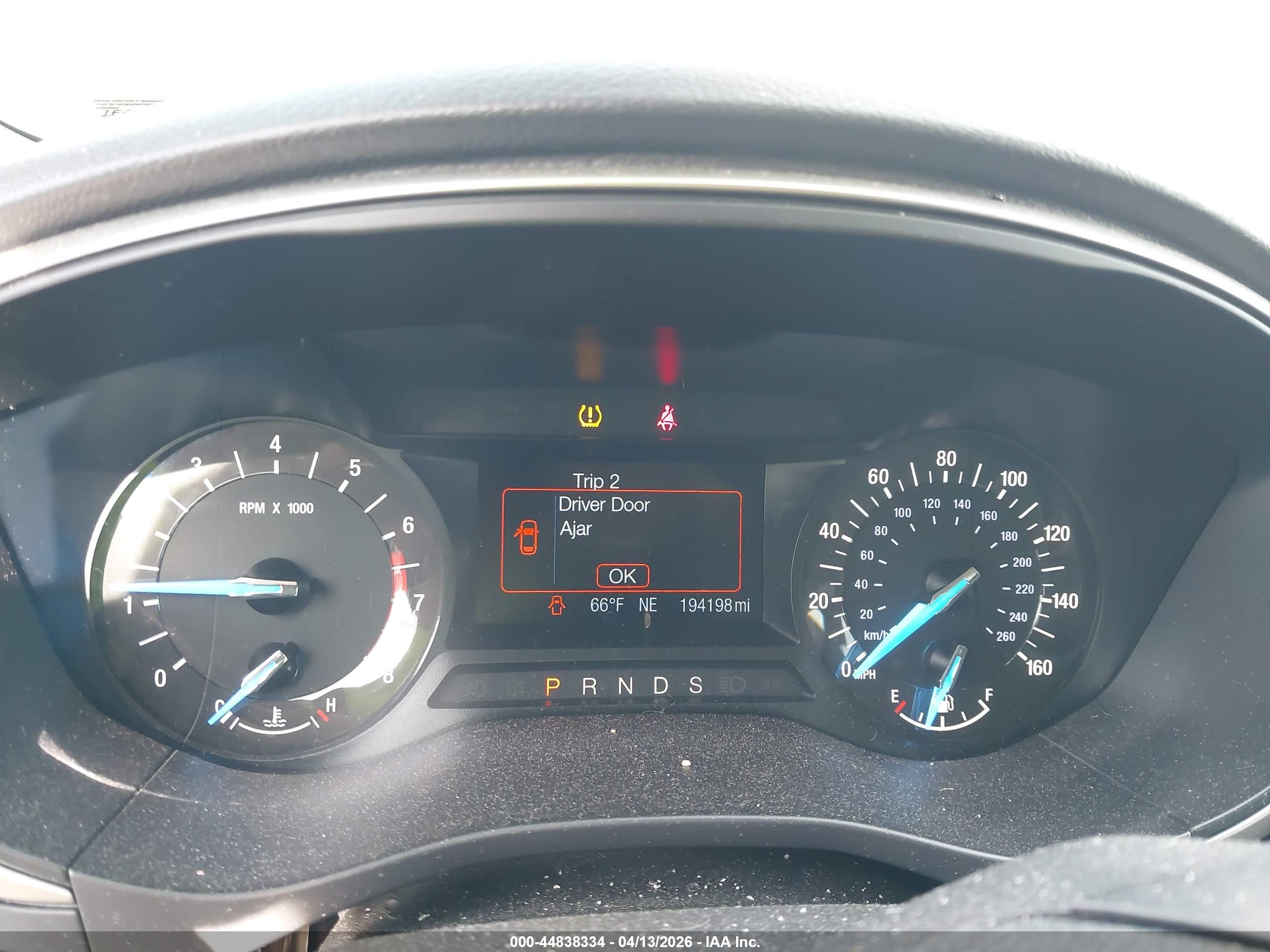 FORD FUSION image 7