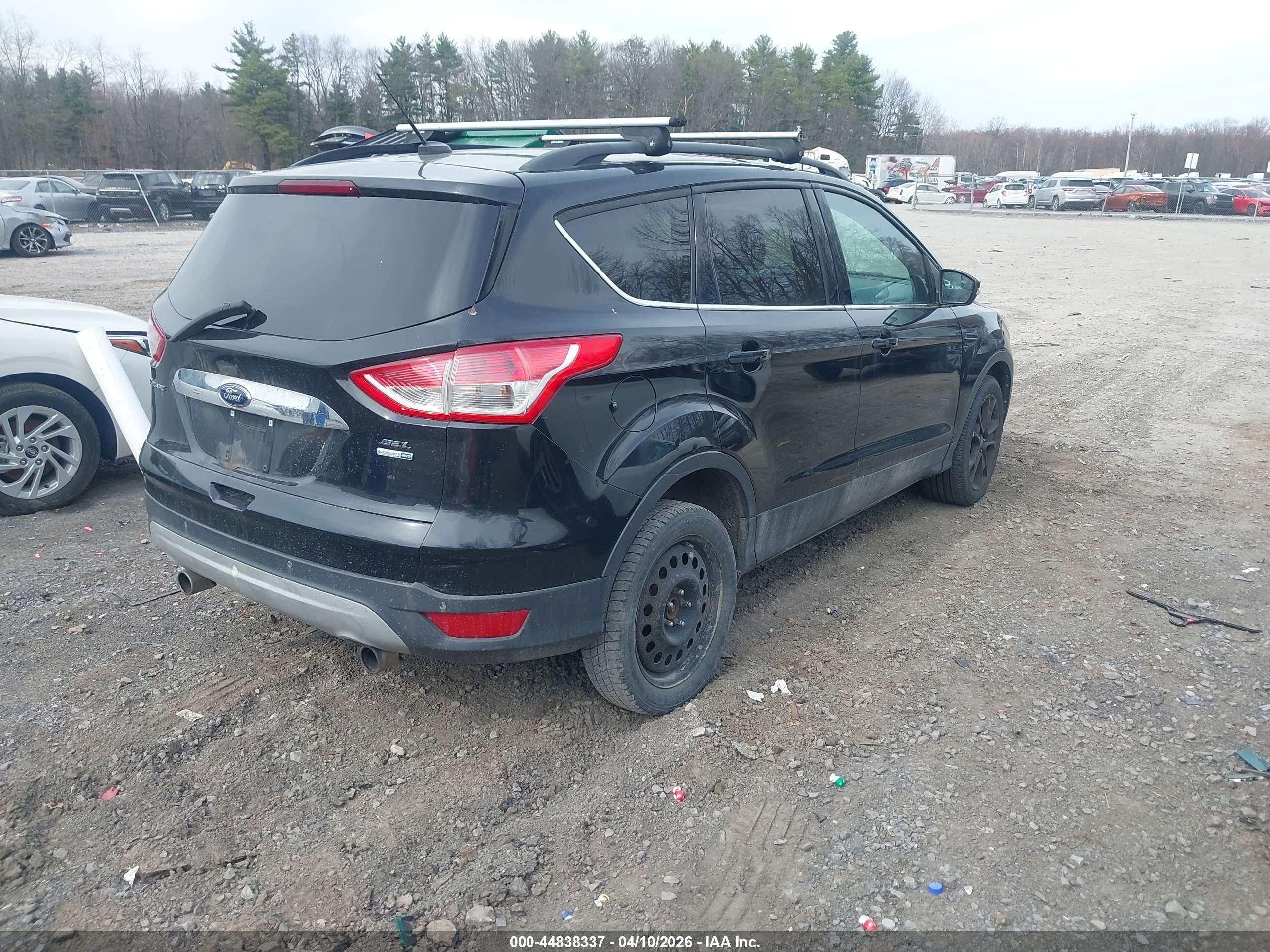 FORD ESCAPE image 4