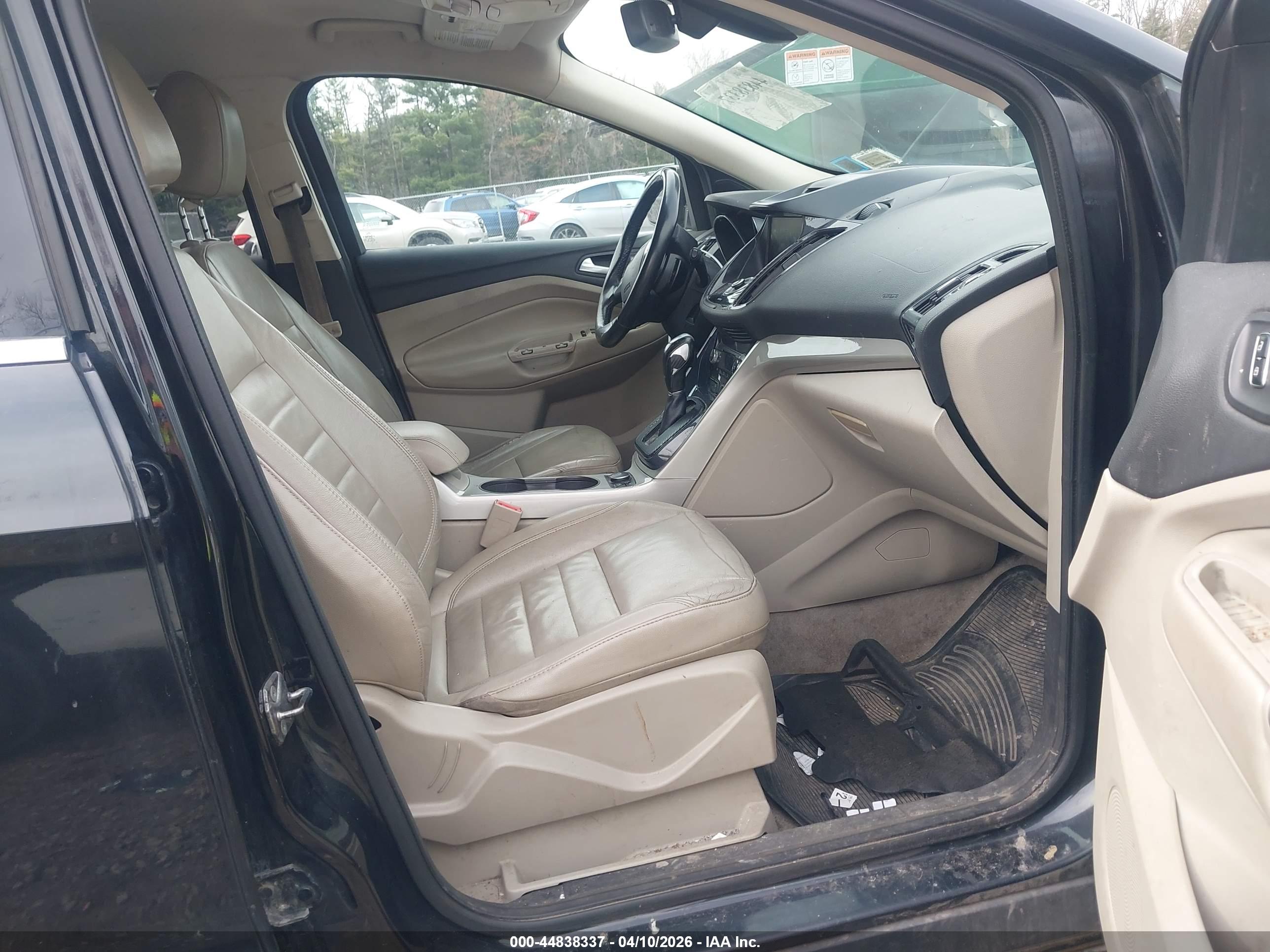FORD ESCAPE image 5