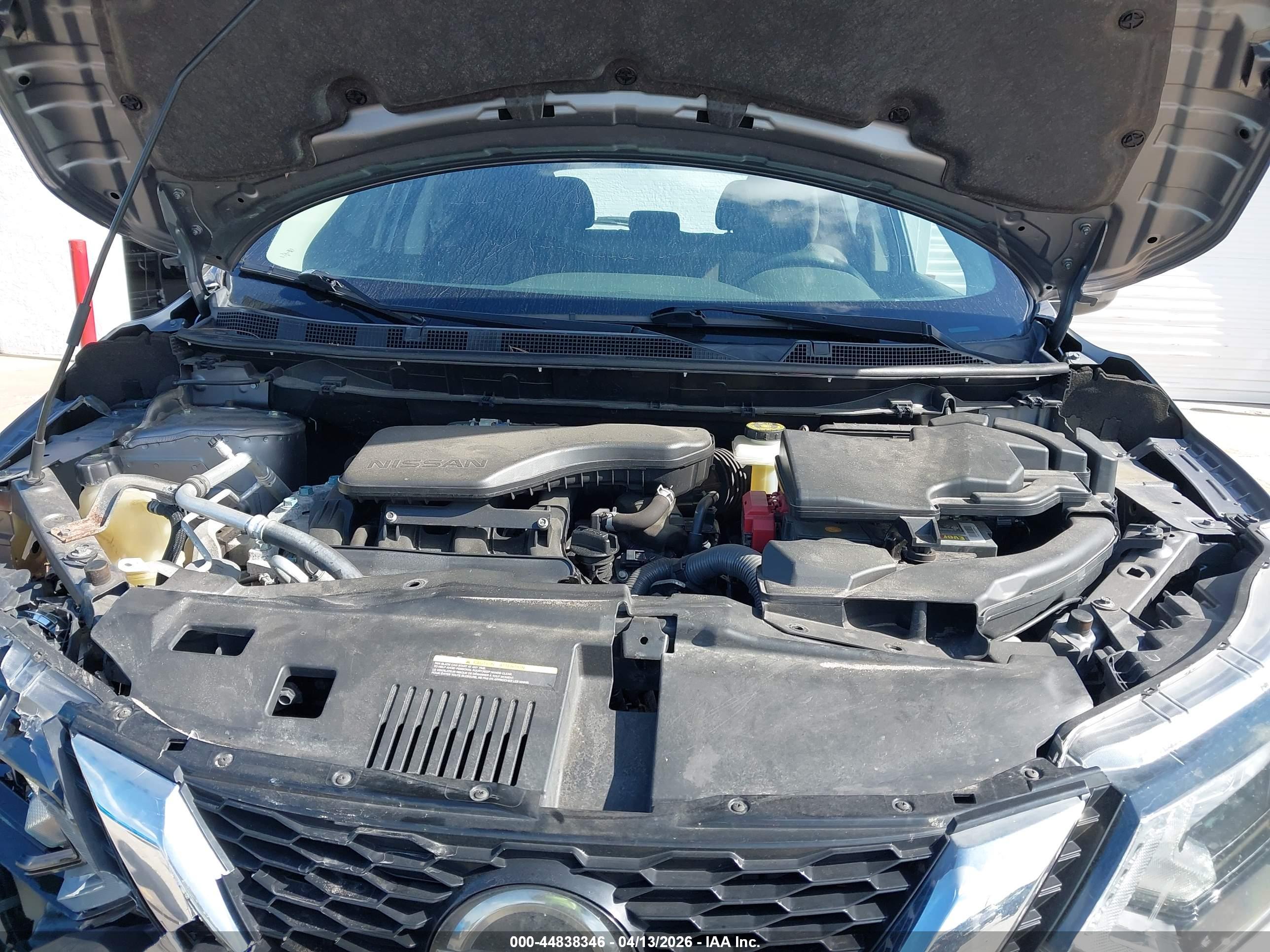 NISSAN ROGUE image 10