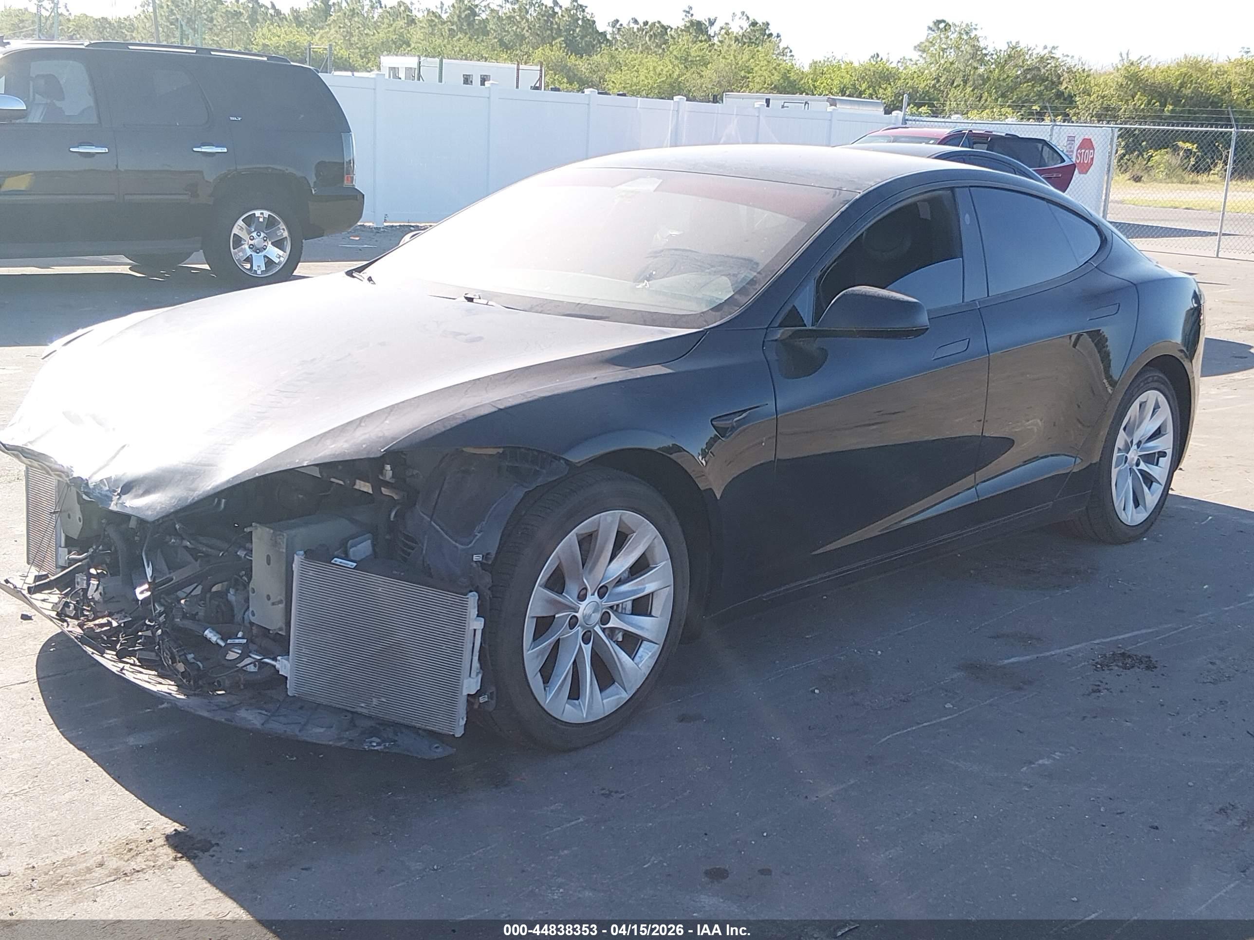 TESLA MODEL image 2