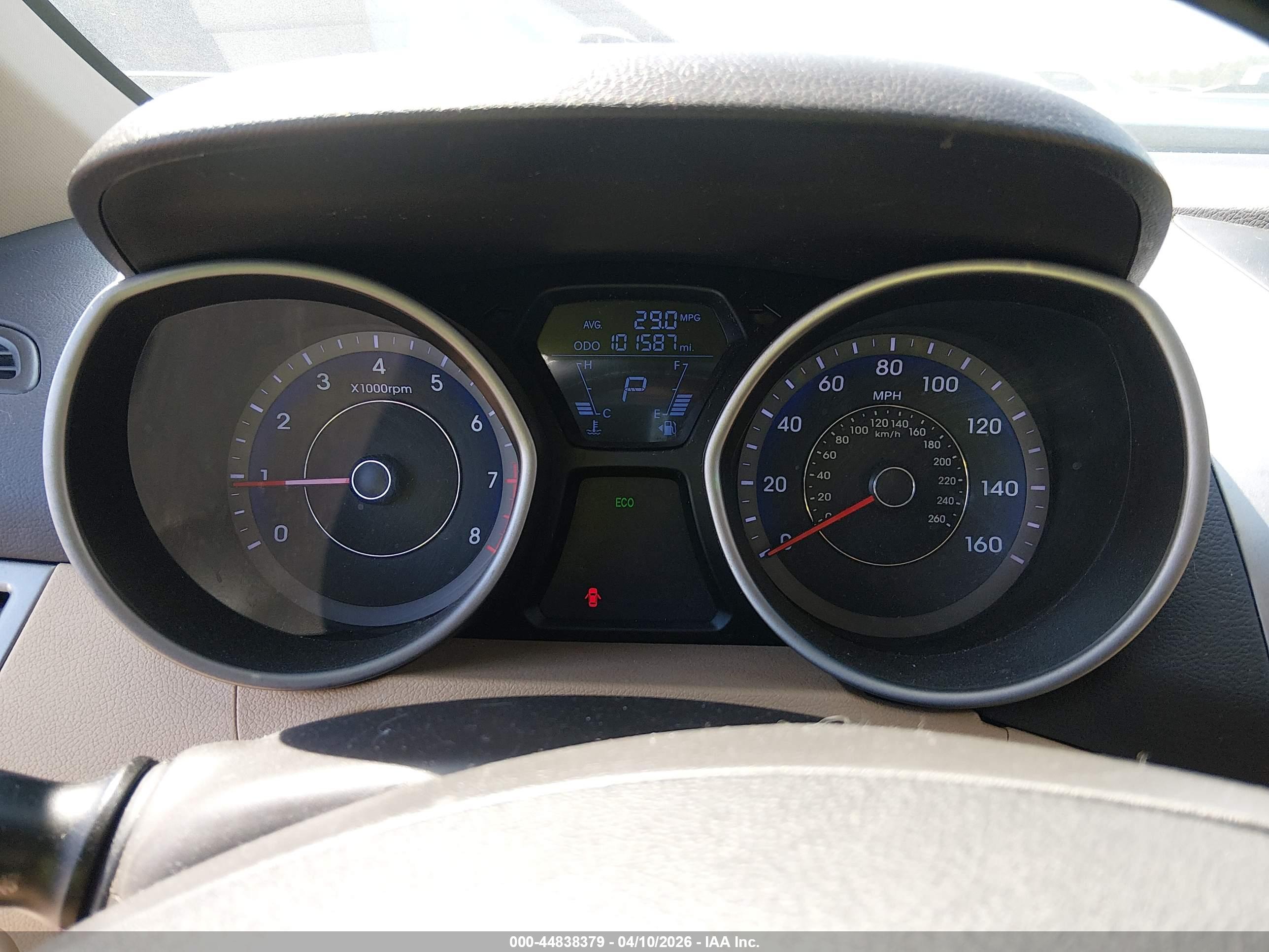 HYUNDAI ELANTRA image 7
