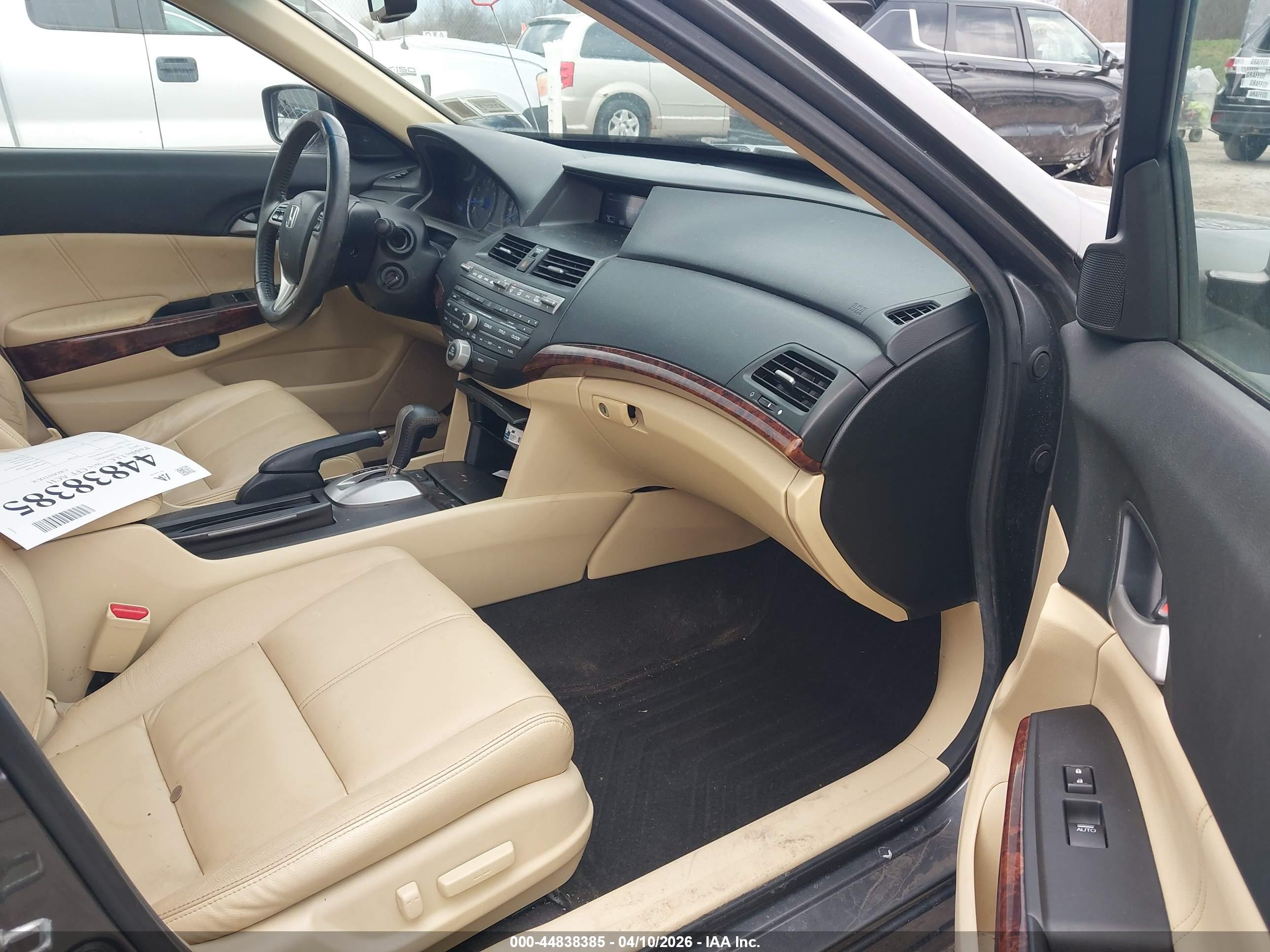 HONDA CROSSTOUR image 5