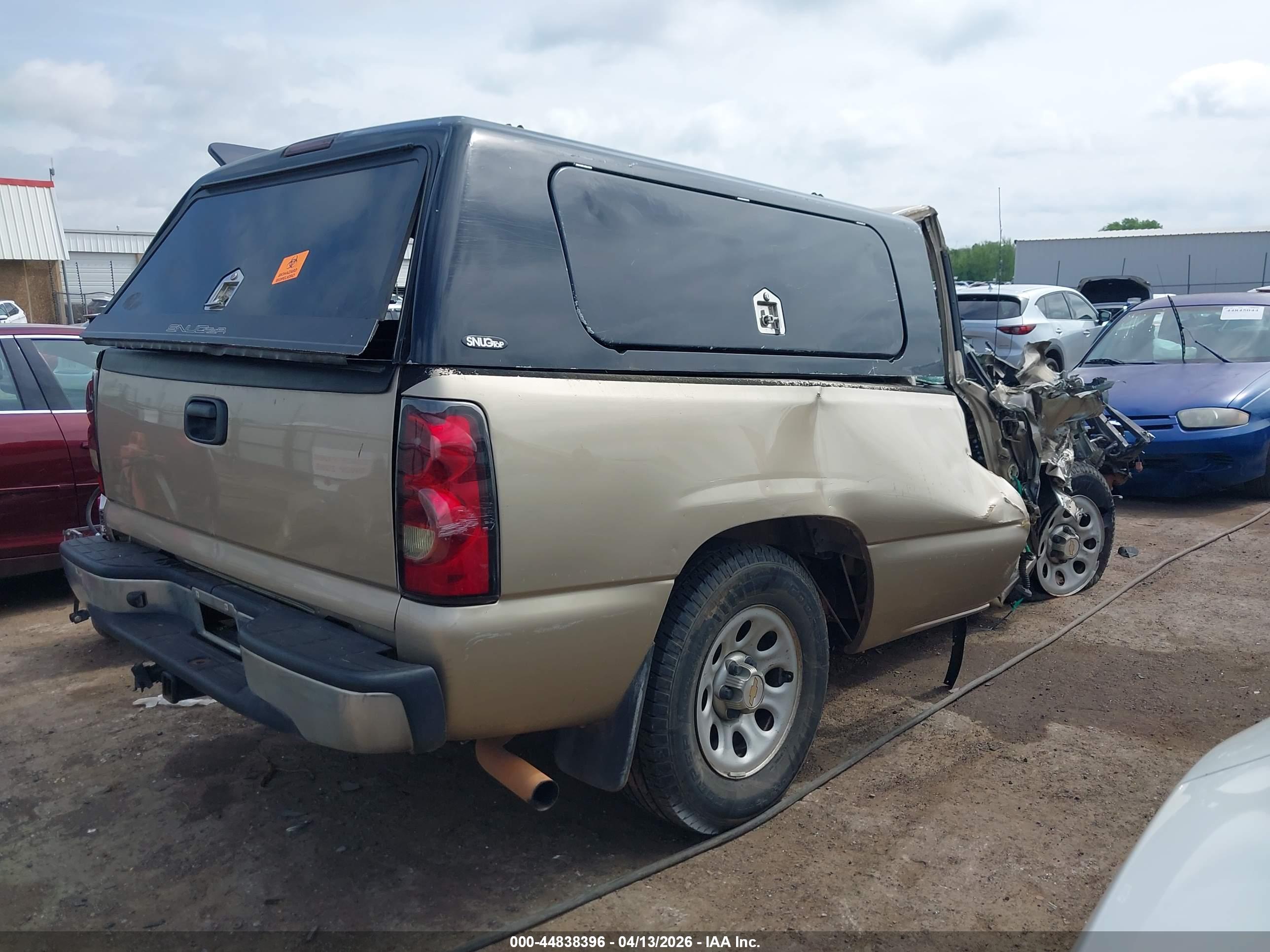 CHEVROLET SILVERADO image 4