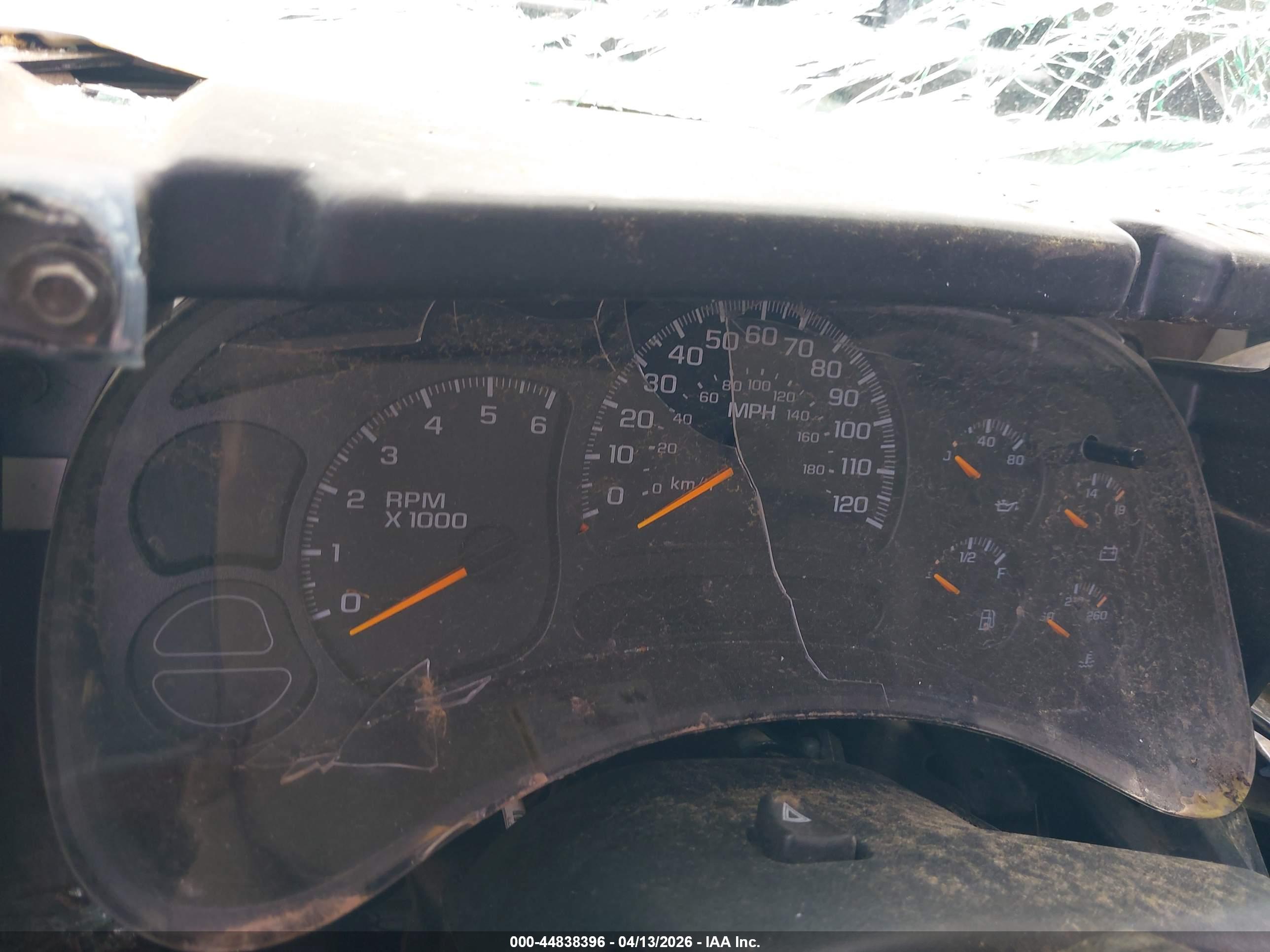 CHEVROLET SILVERADO image 7