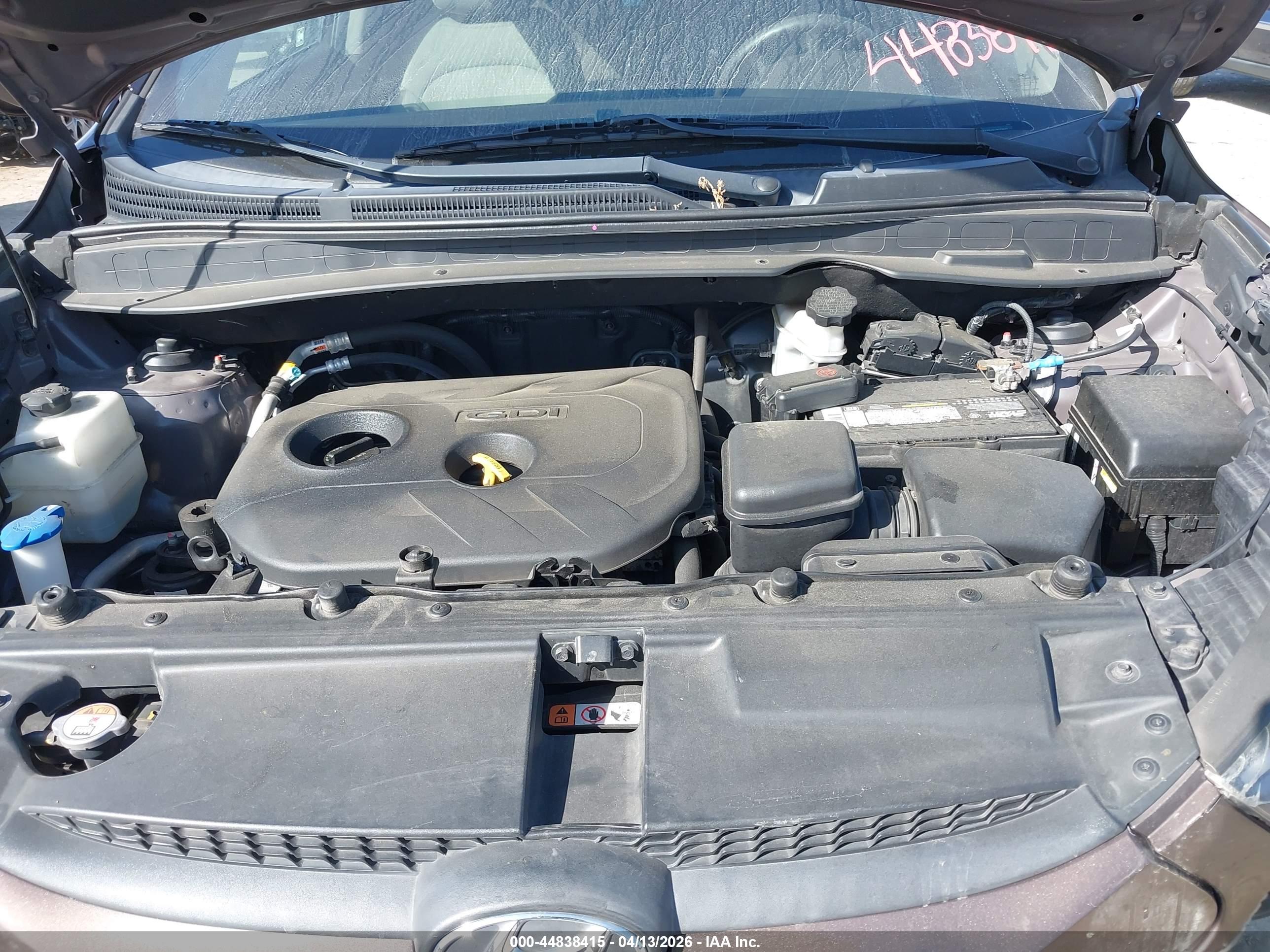 HYUNDAI TUCSON image 10