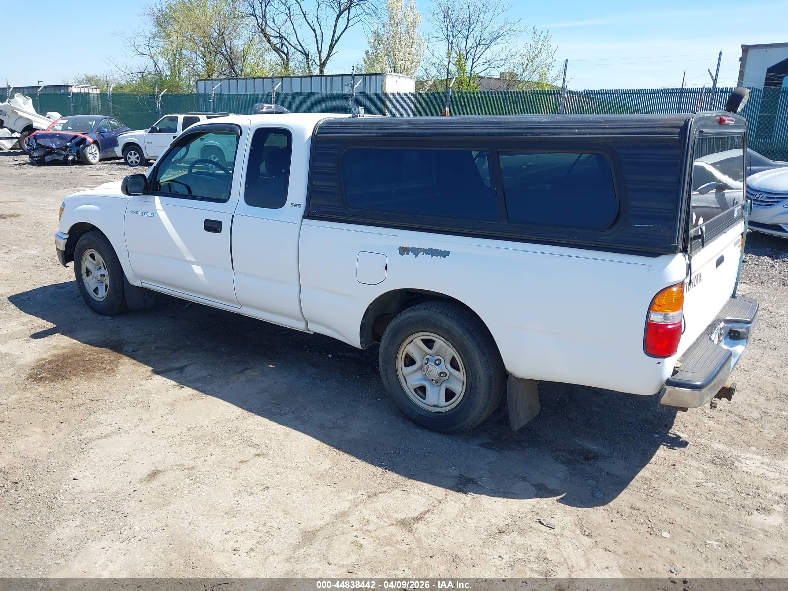TOYOTA TACOMA image 3