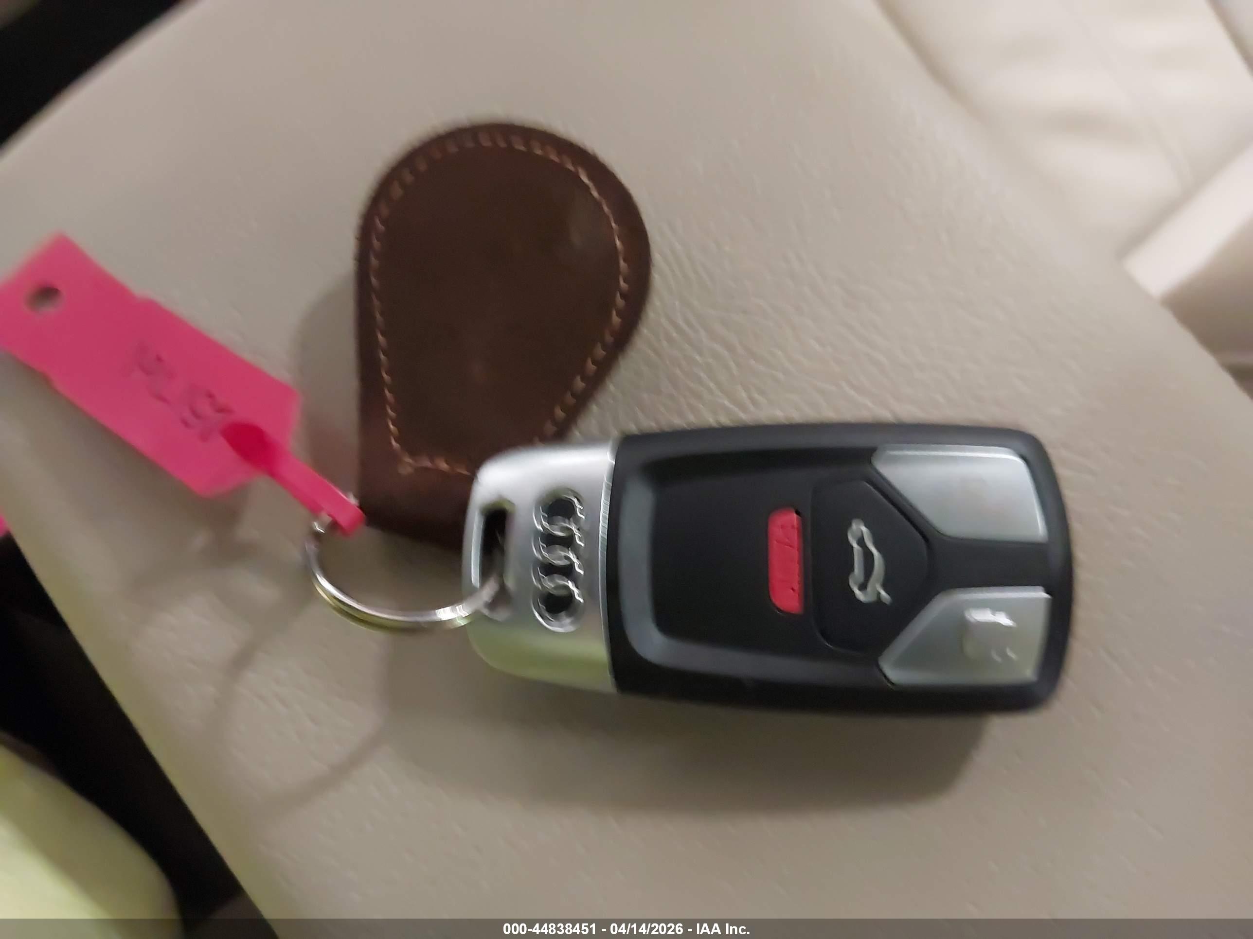AUDI A4 image 11