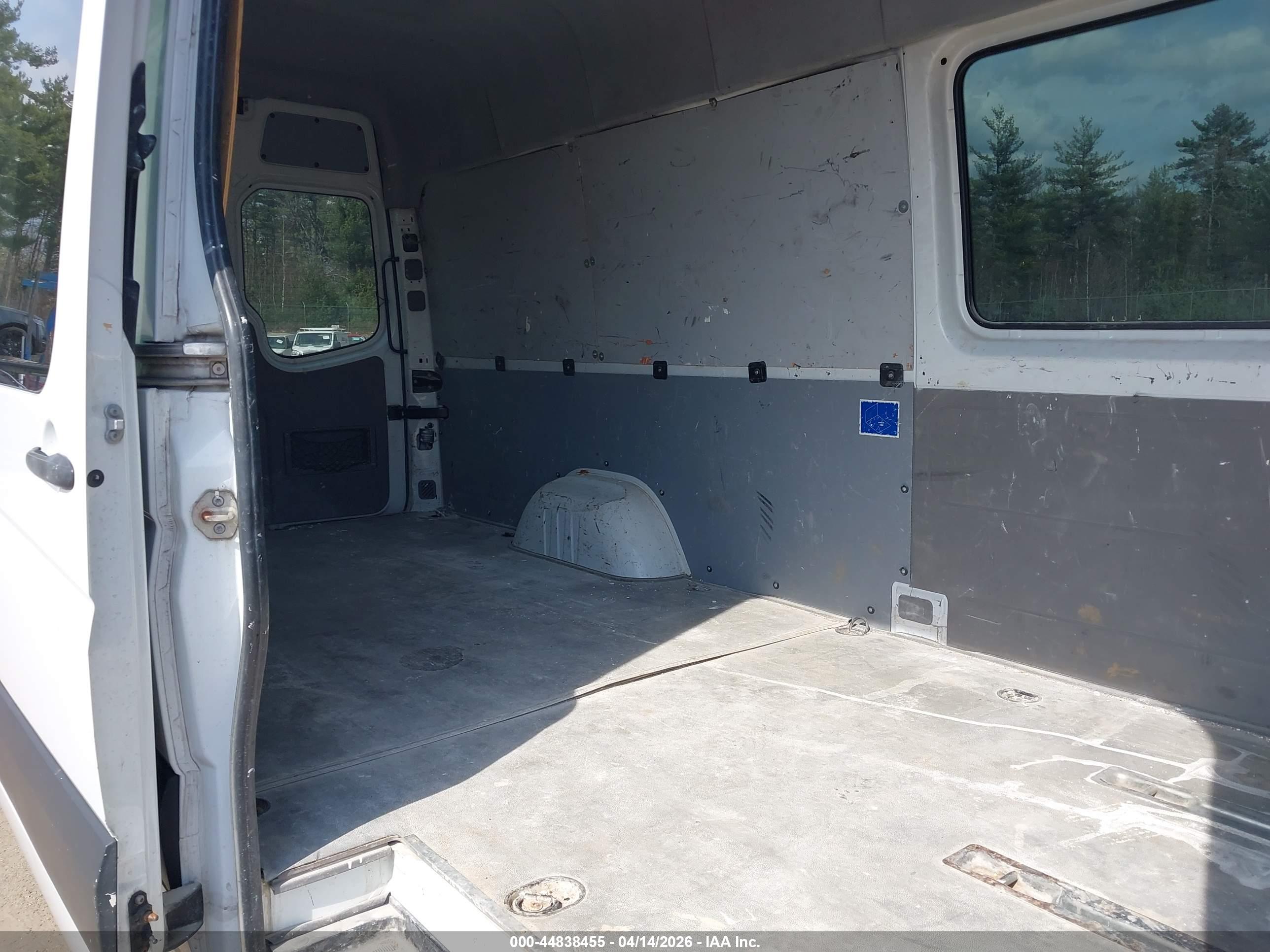 FREIGHTLINER SPRINTER image 8