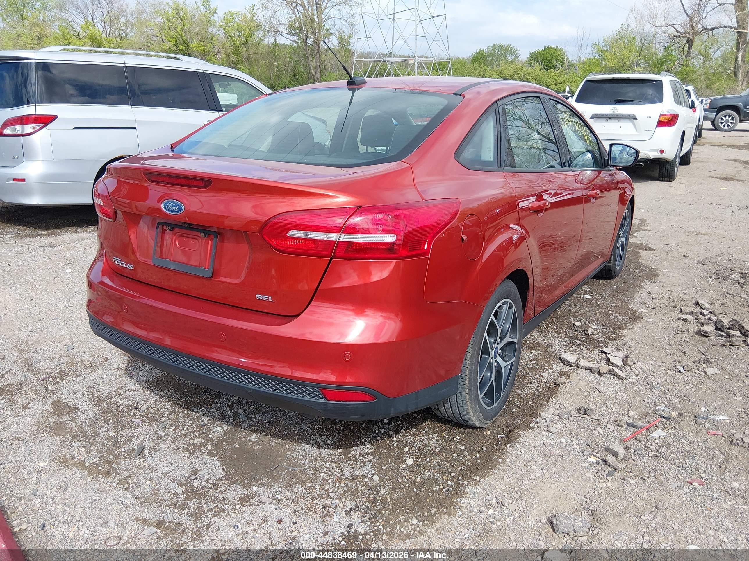 FORD FOCUS image 4