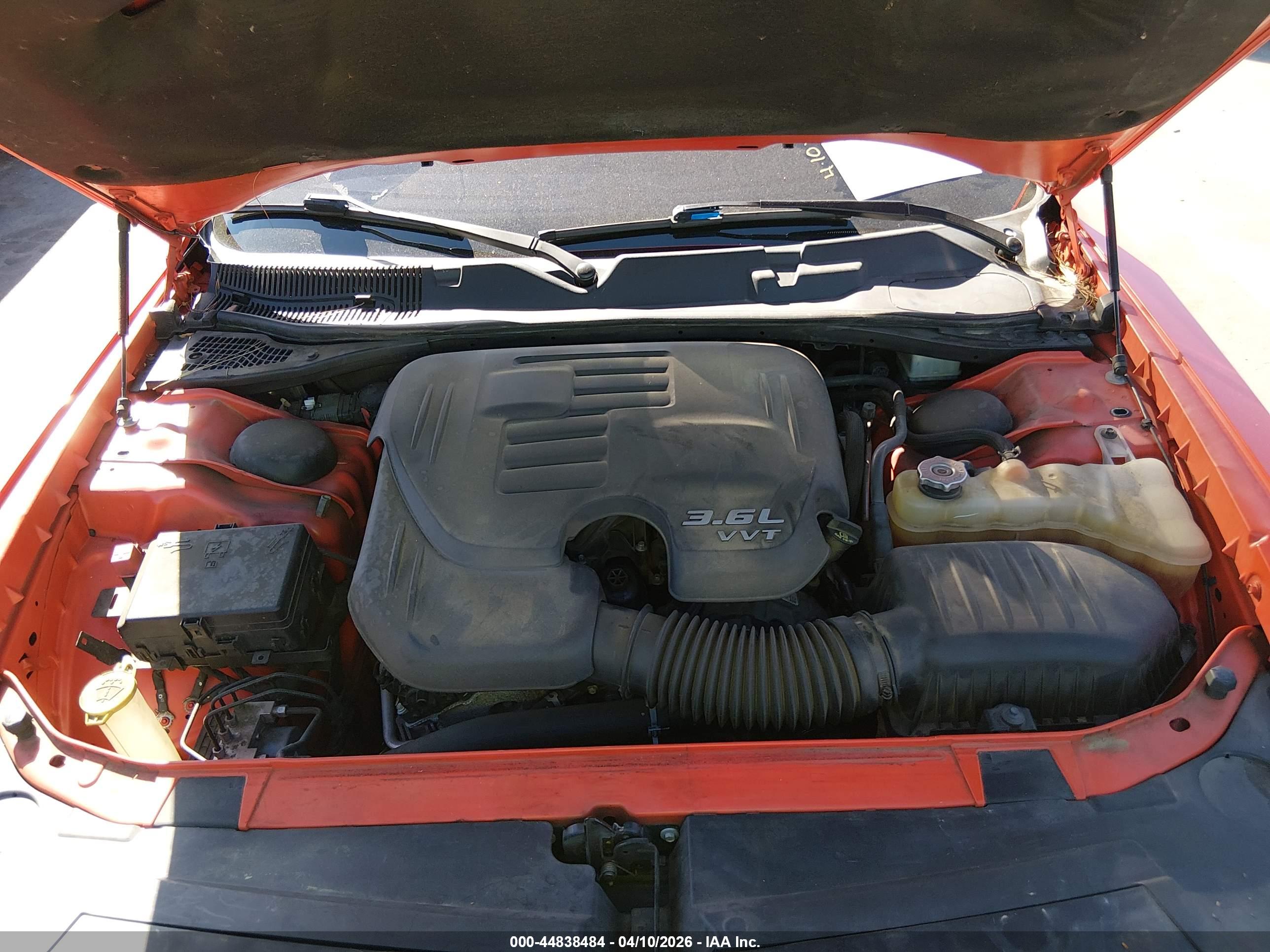 DODGE CHALLENGER image 10
