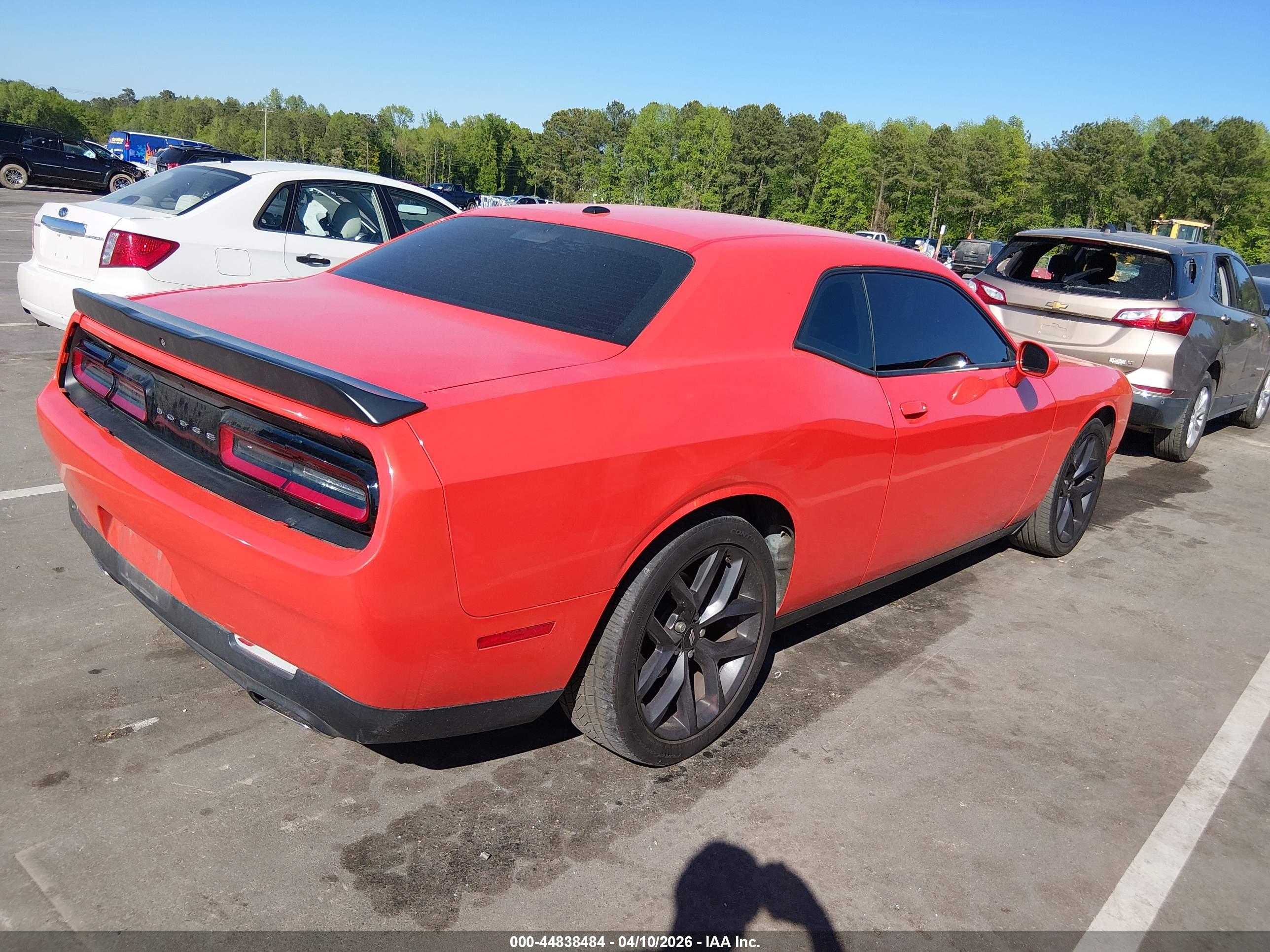 DODGE CHALLENGER image 4