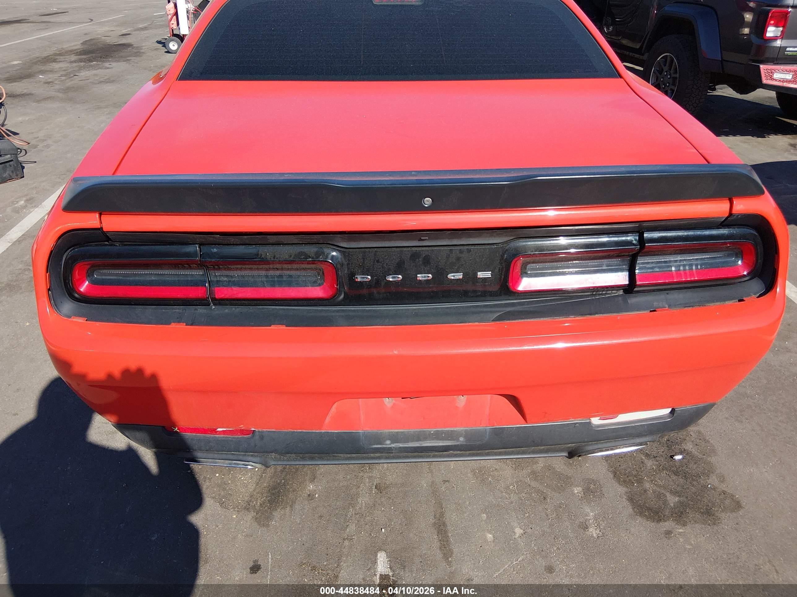 DODGE CHALLENGER image 6