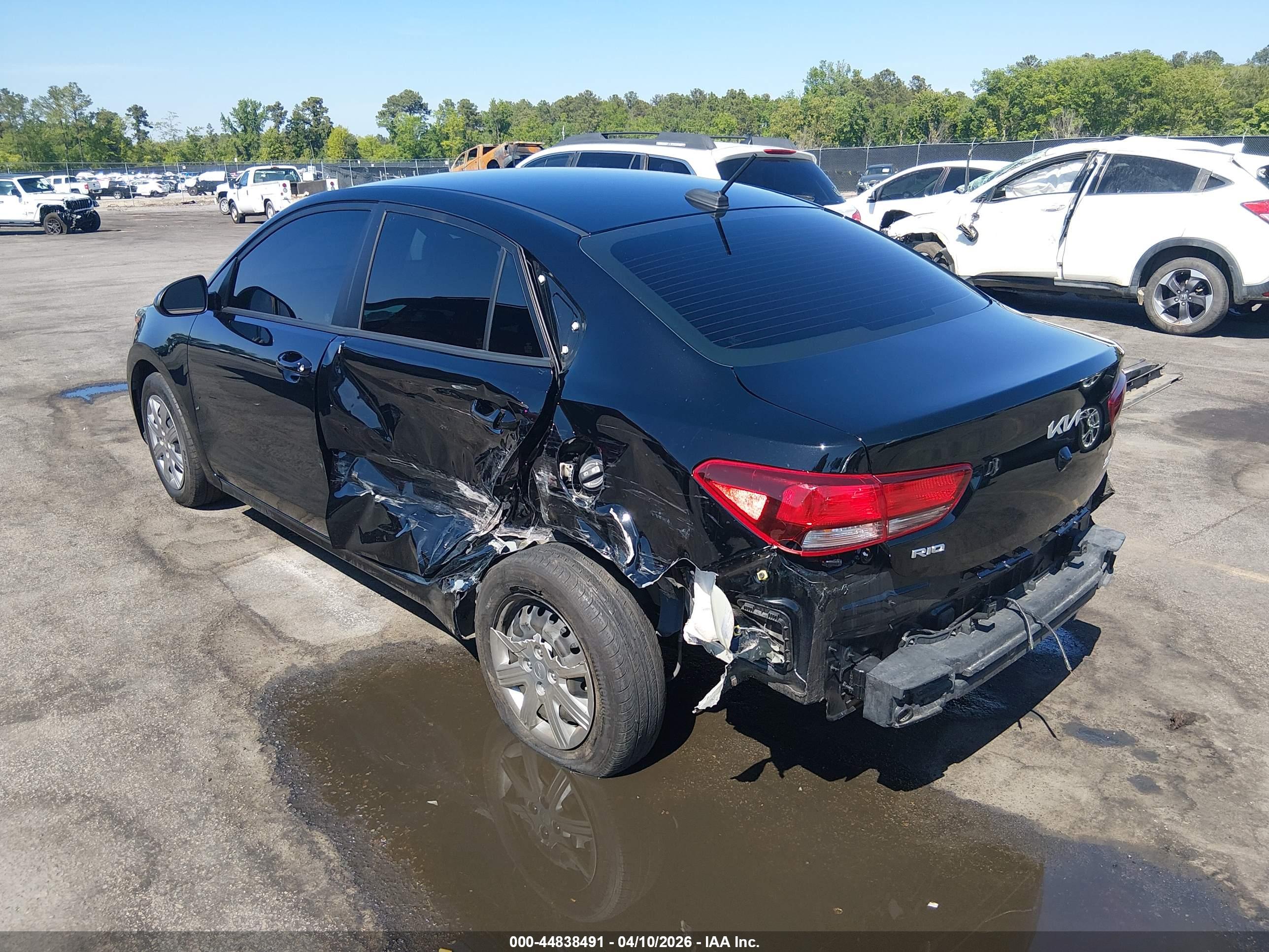 KIA RIO image 3