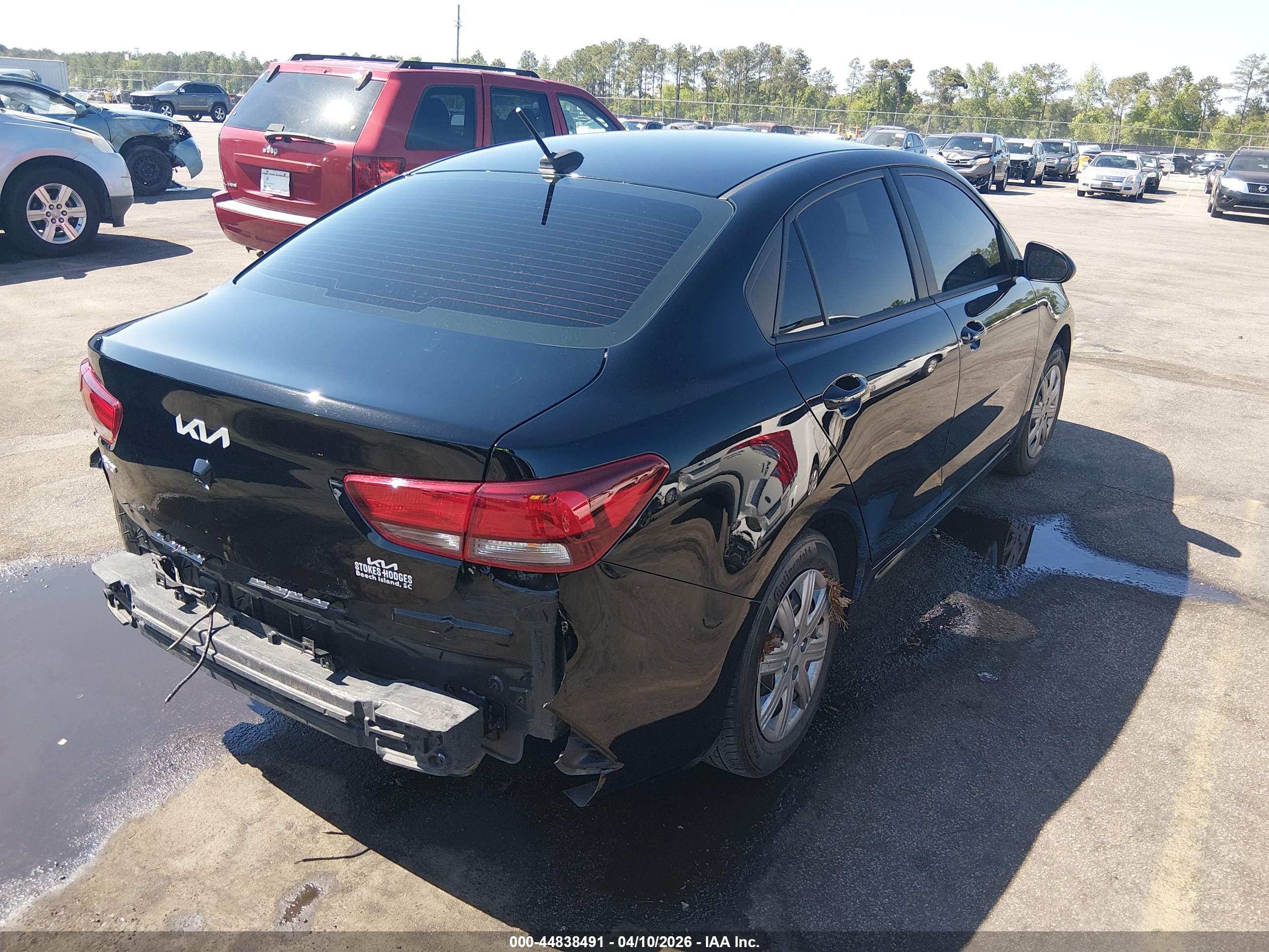 KIA RIO image 4