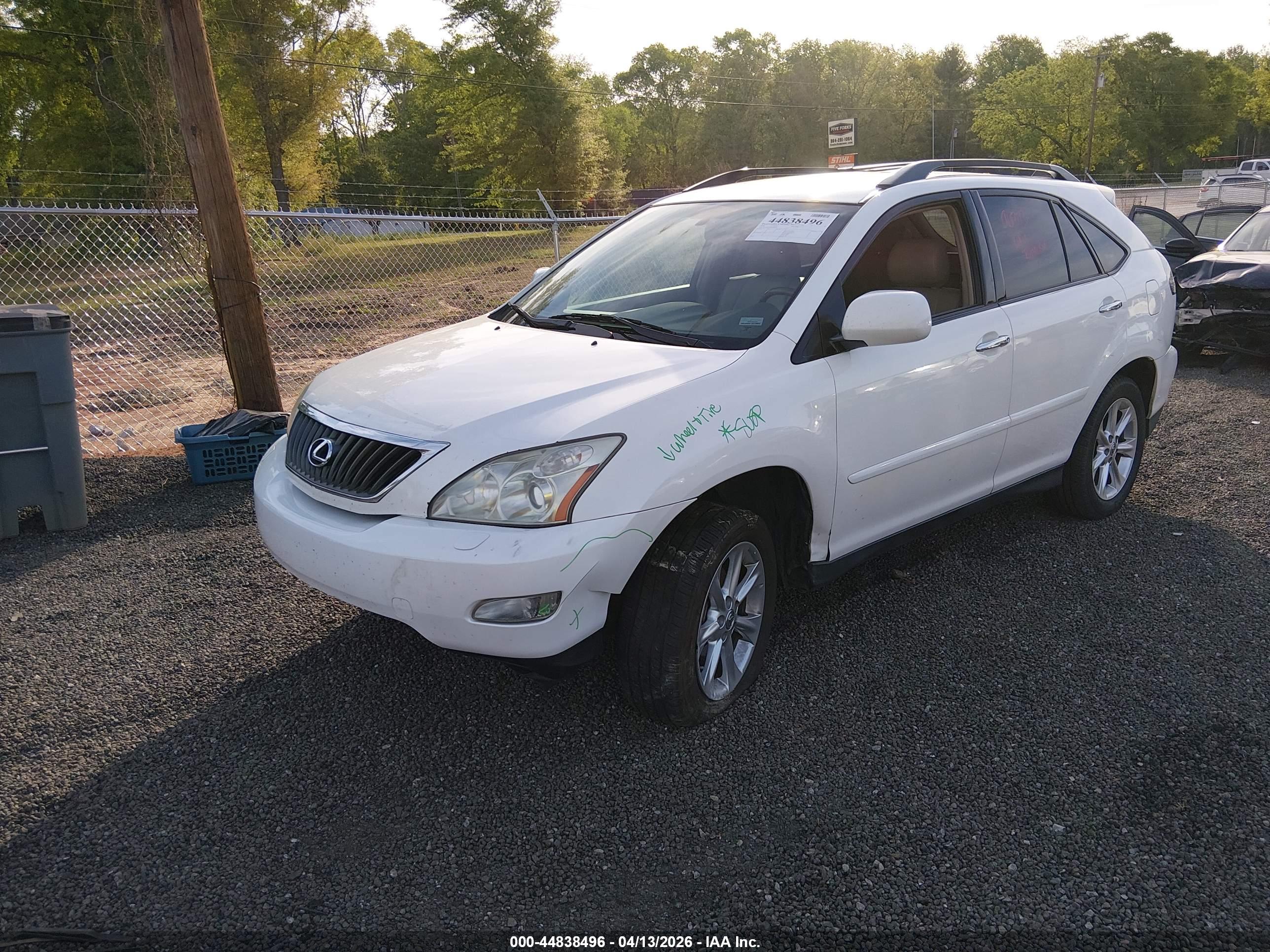 LEXUS RX image 2