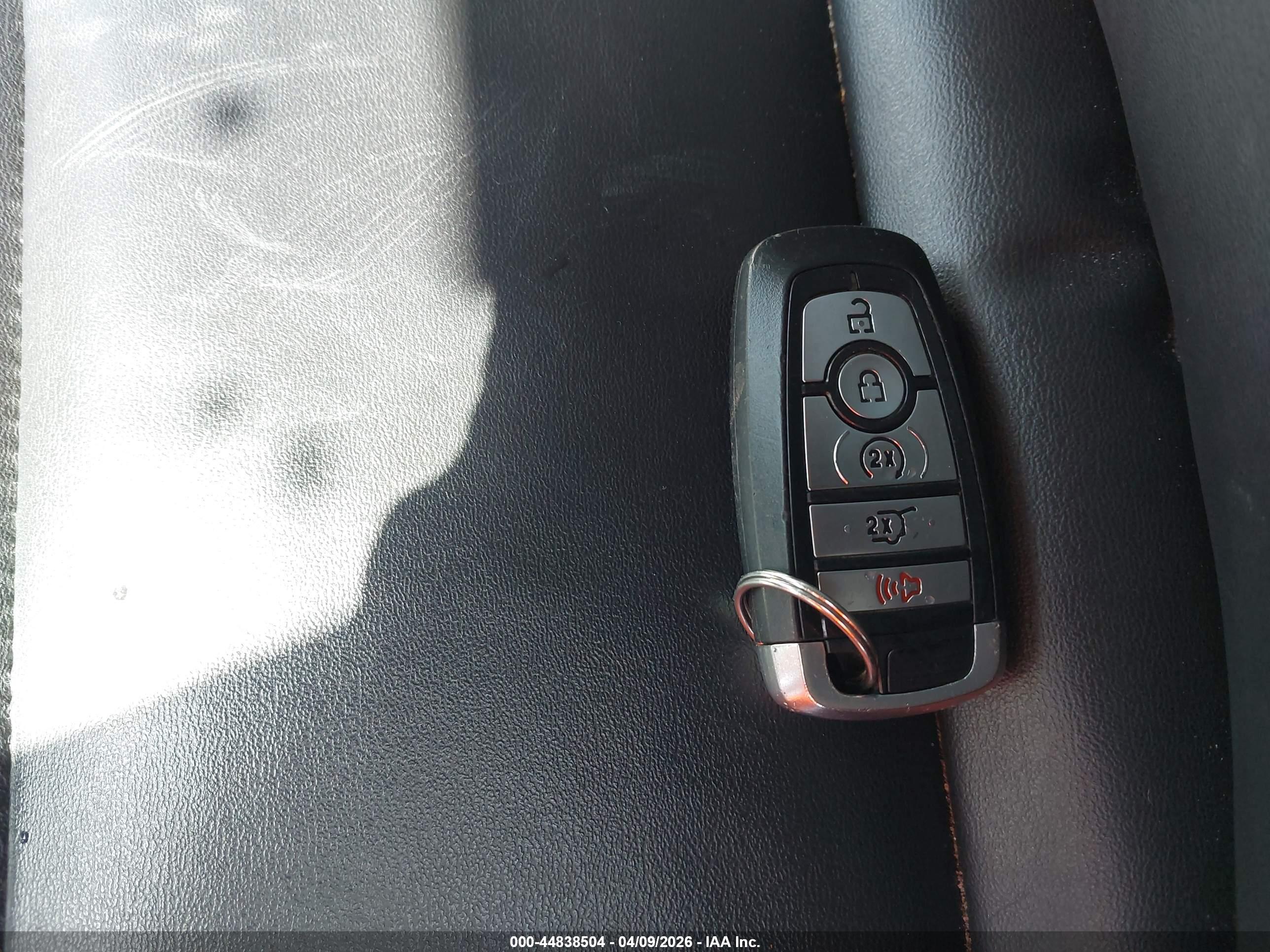 FORD EXPLORER image 11