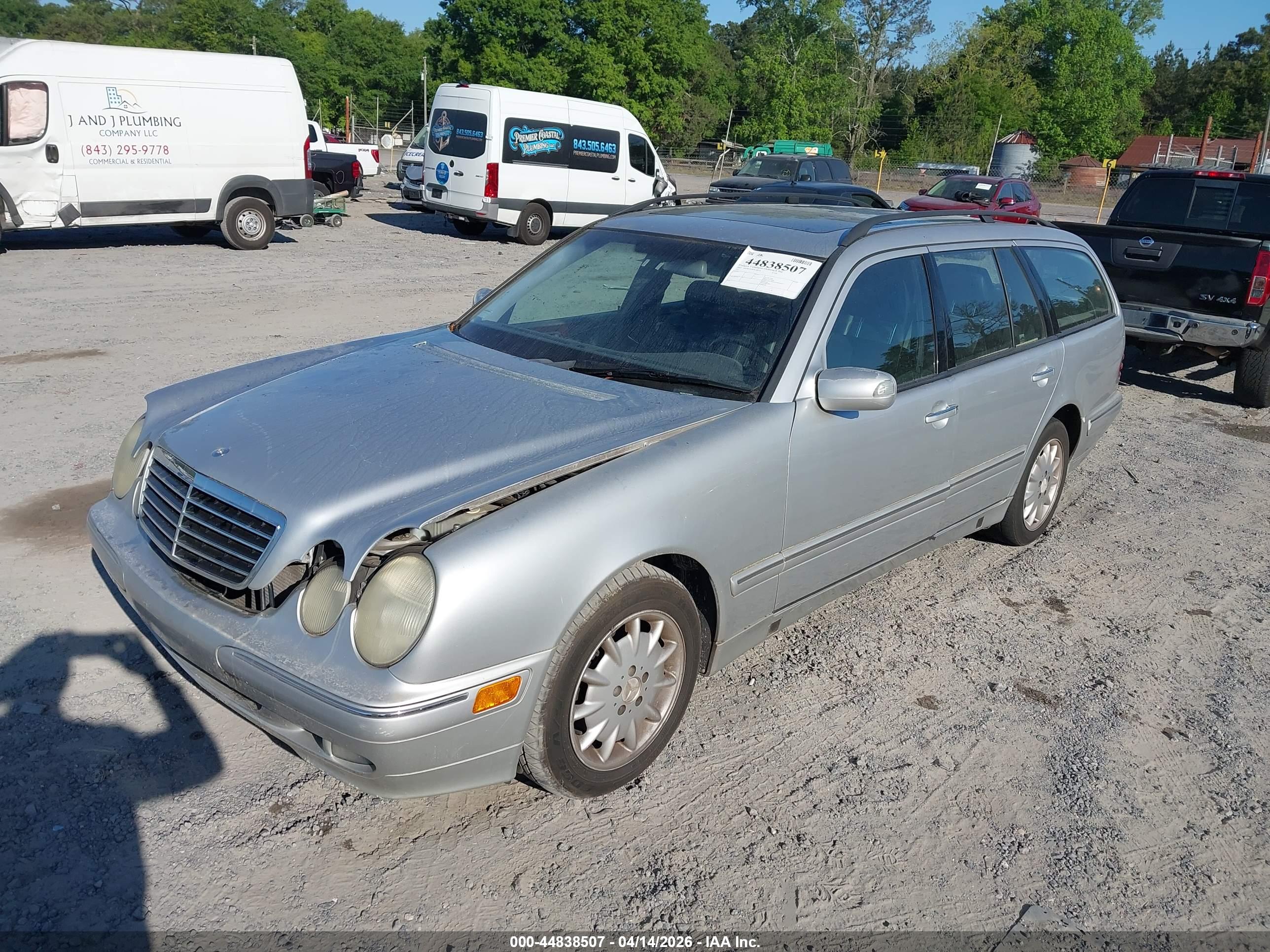 MERCEDES-BENZ E image 2