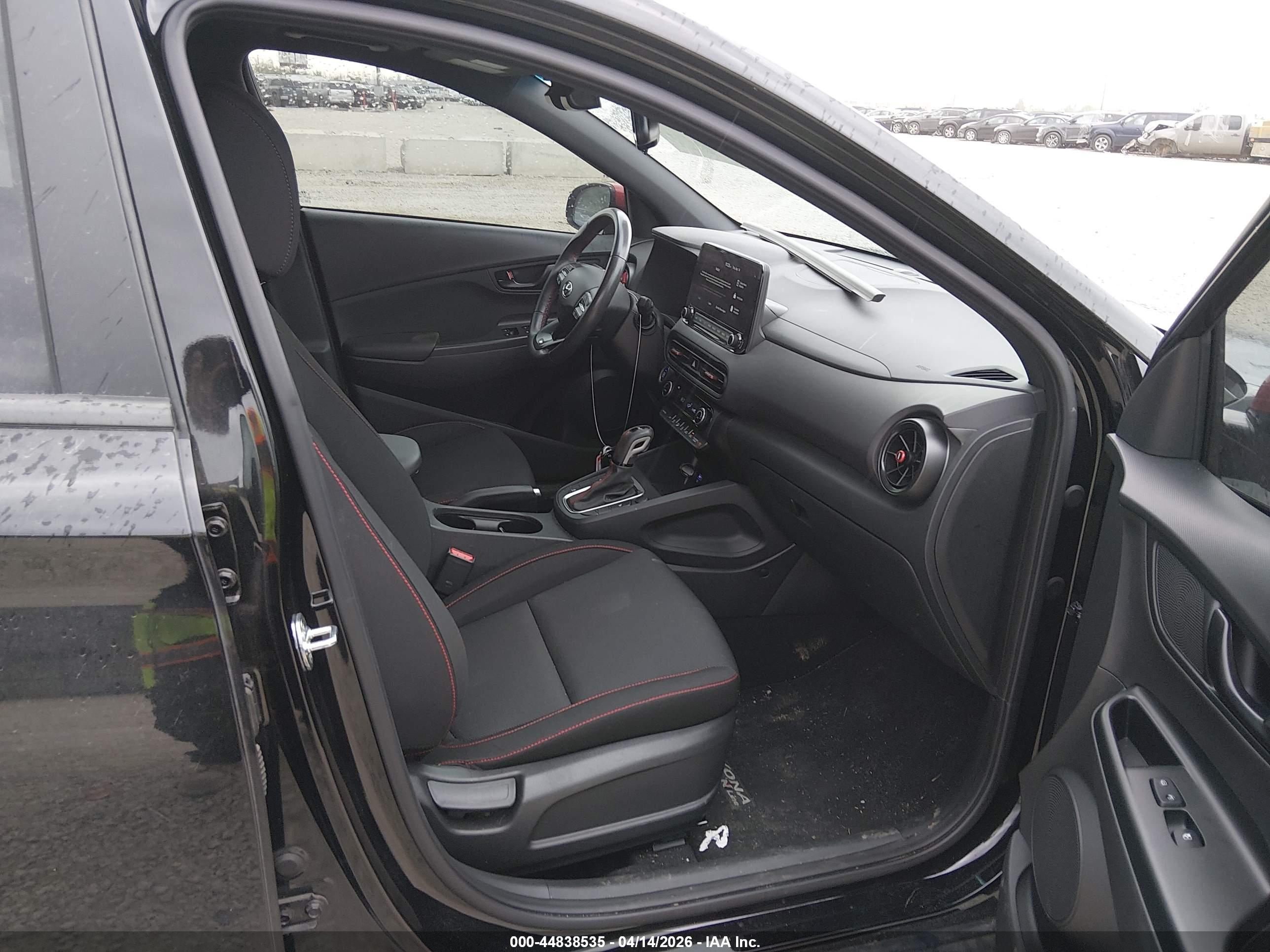 HYUNDAI KONA image 5
