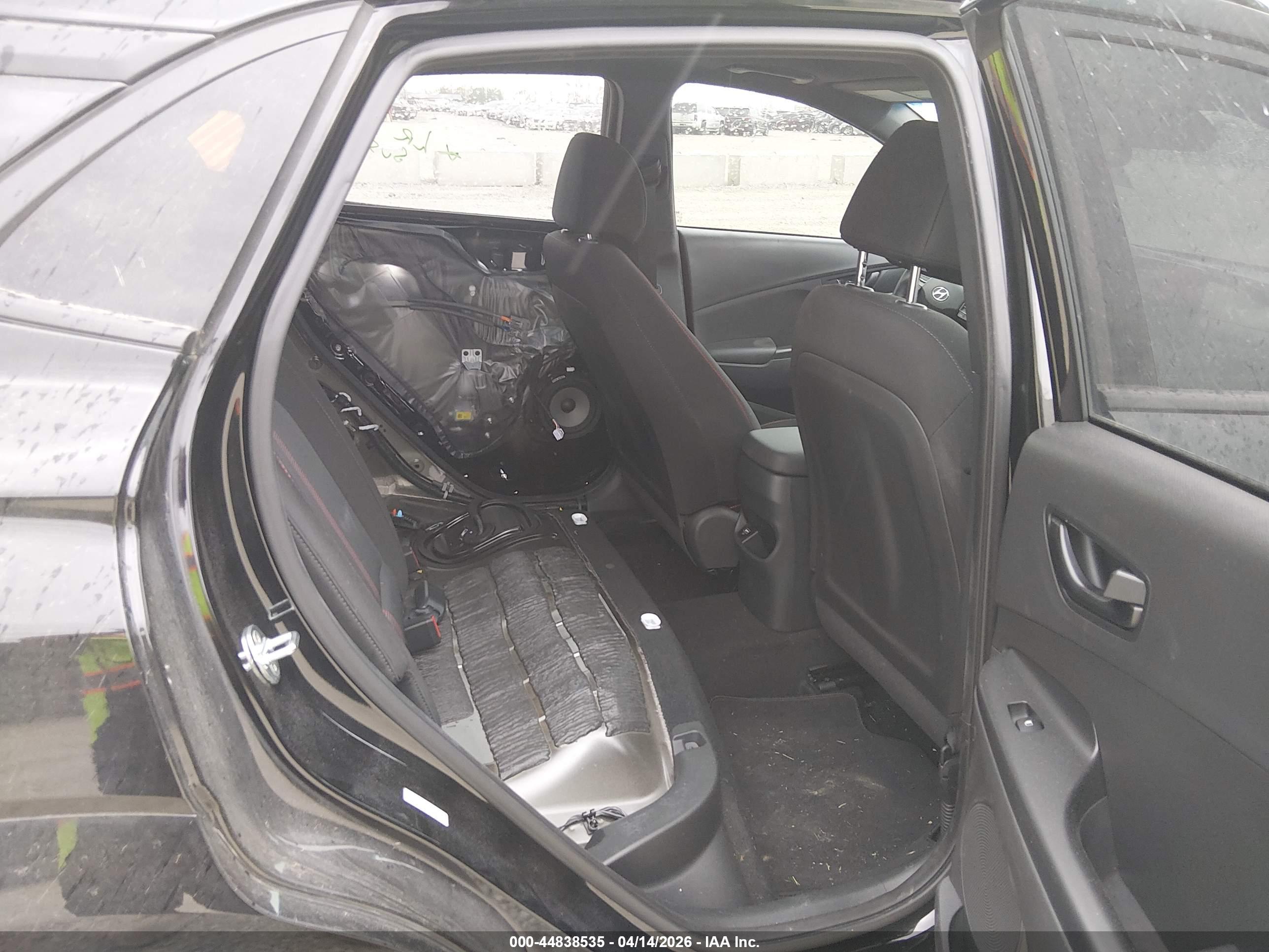 HYUNDAI KONA image 8