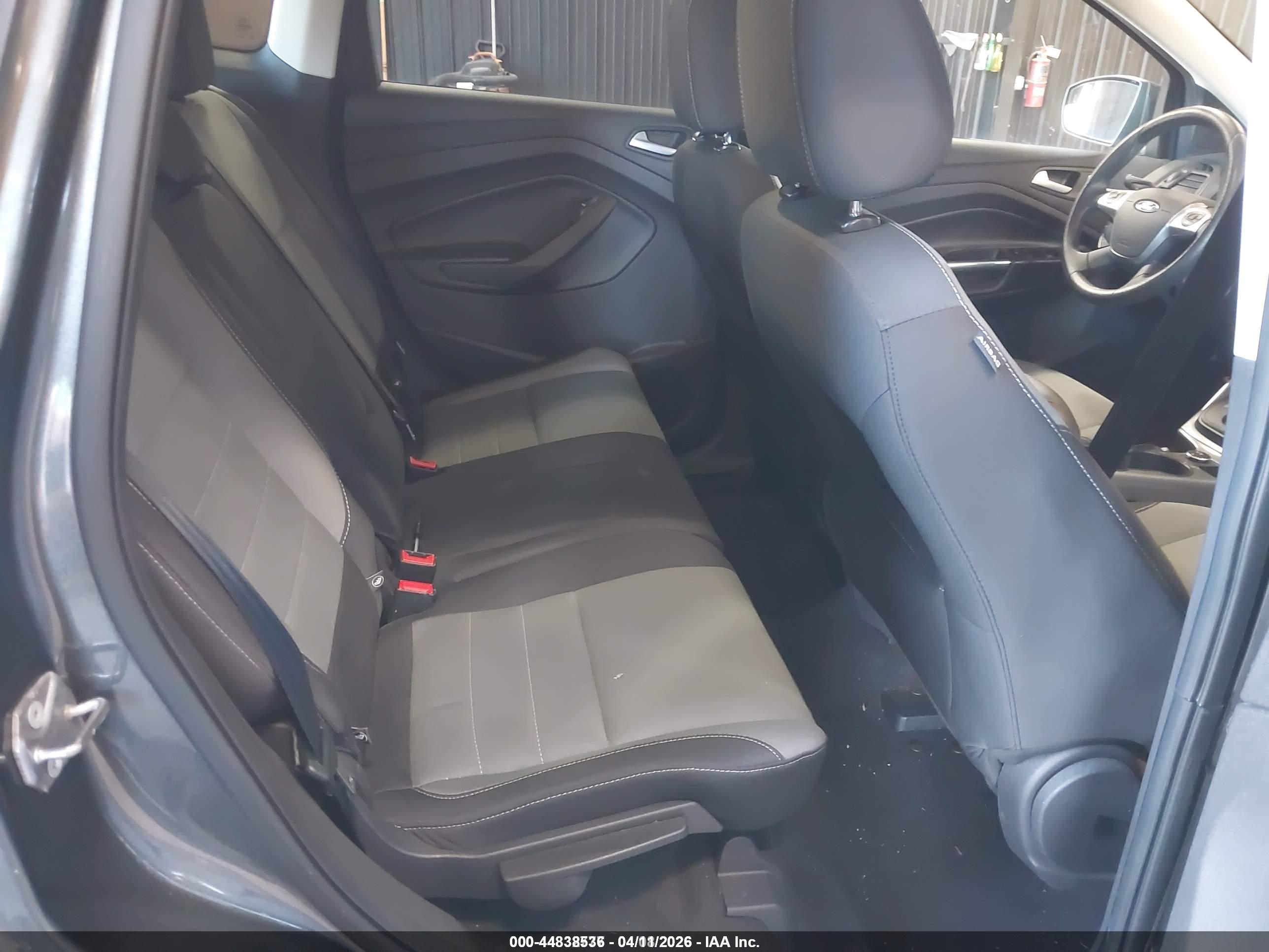 FORD ESCAPE image 8