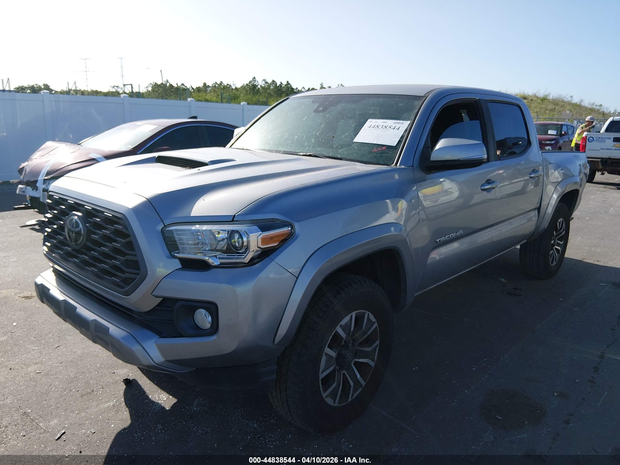 TOYOTA TACOMA image 2