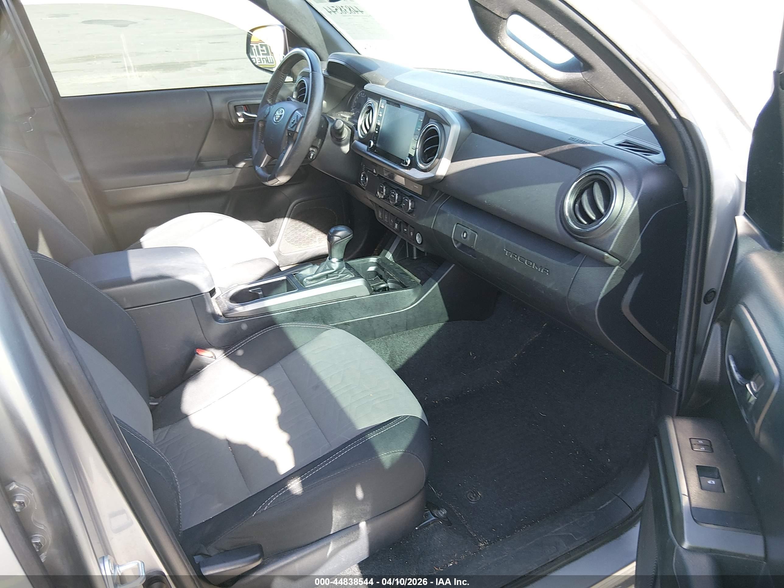 TOYOTA TACOMA image 5