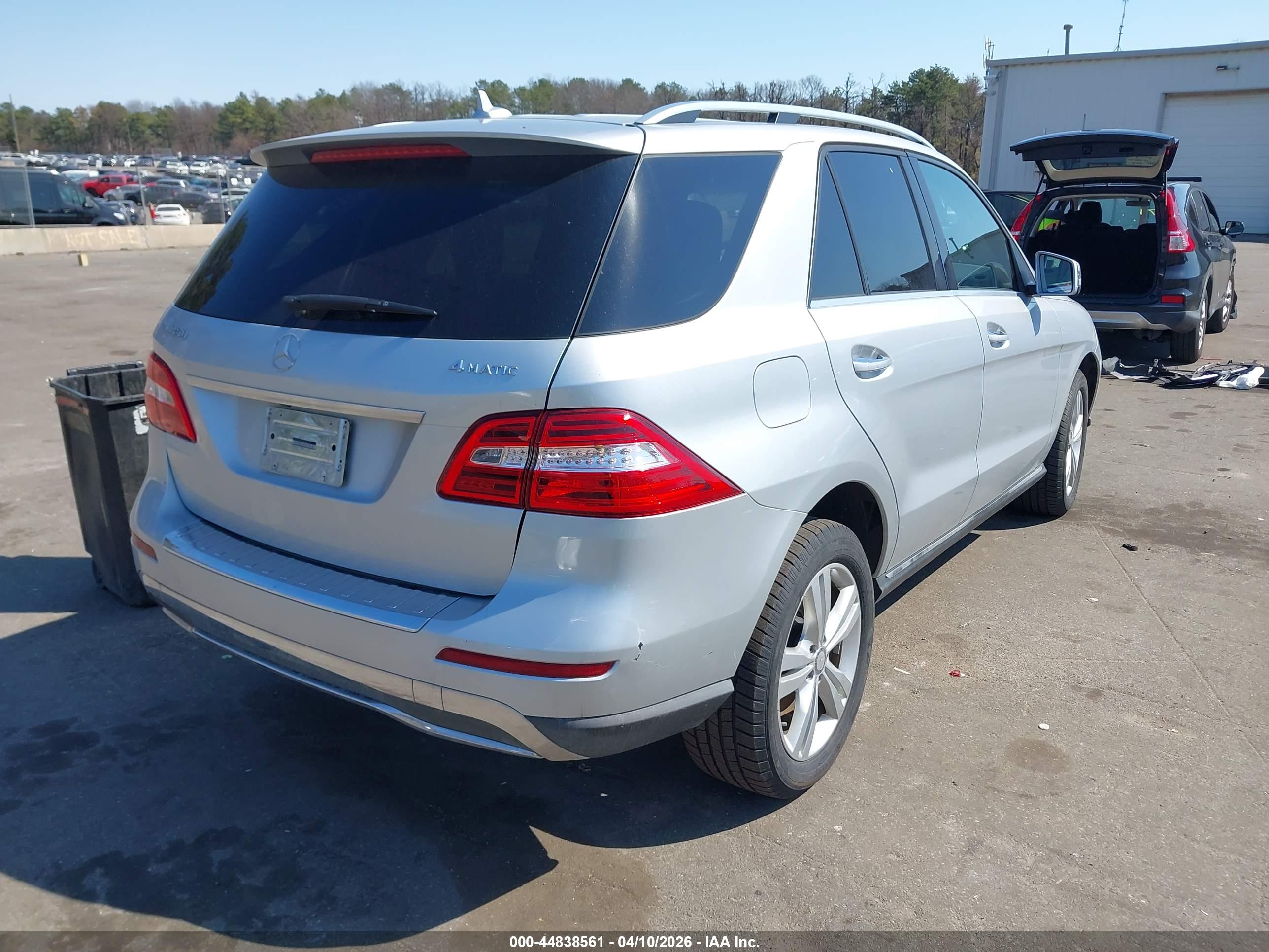 MERCEDES-BENZ ML image 4