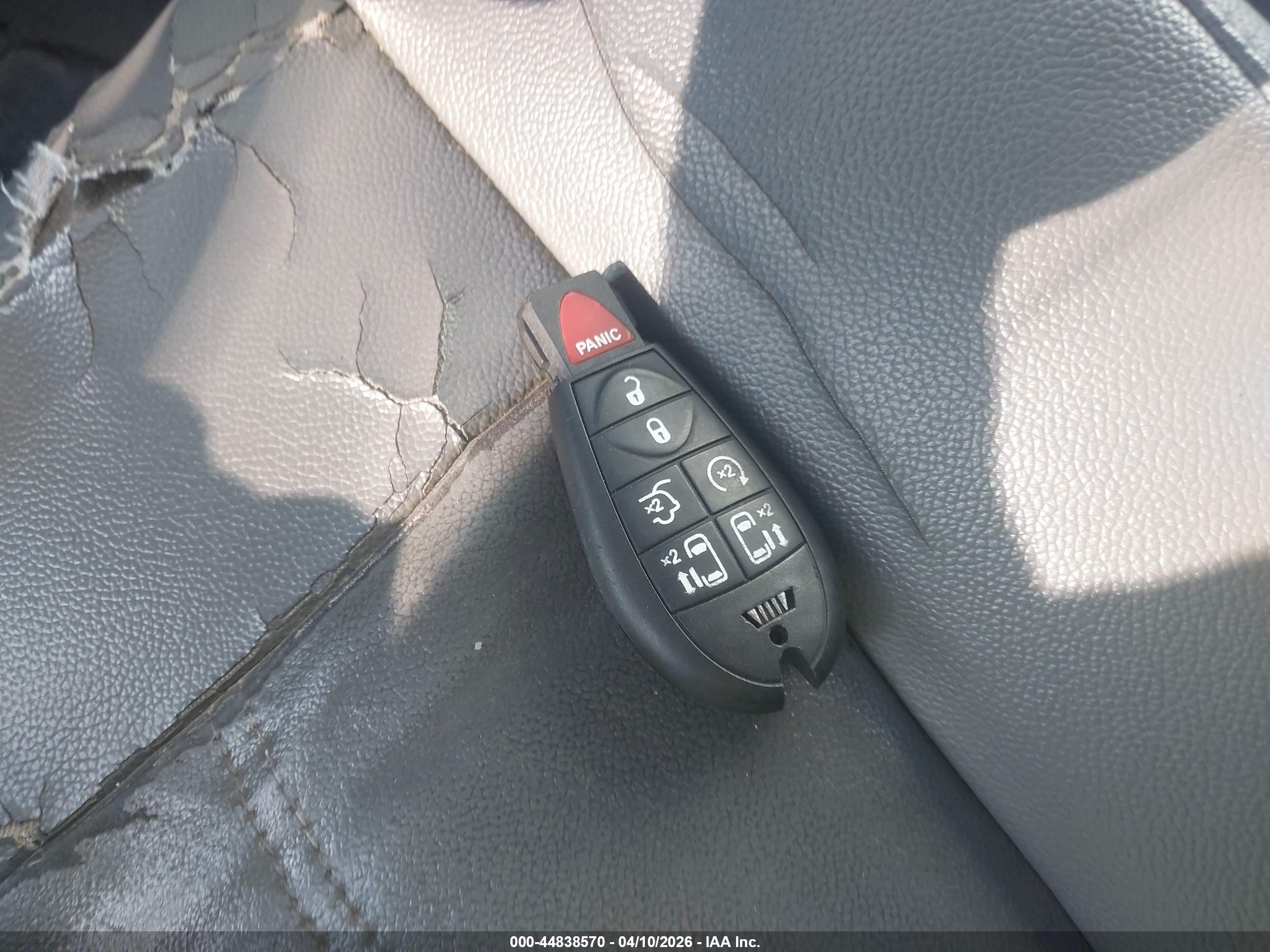 CHRYSLER TOWN image 11