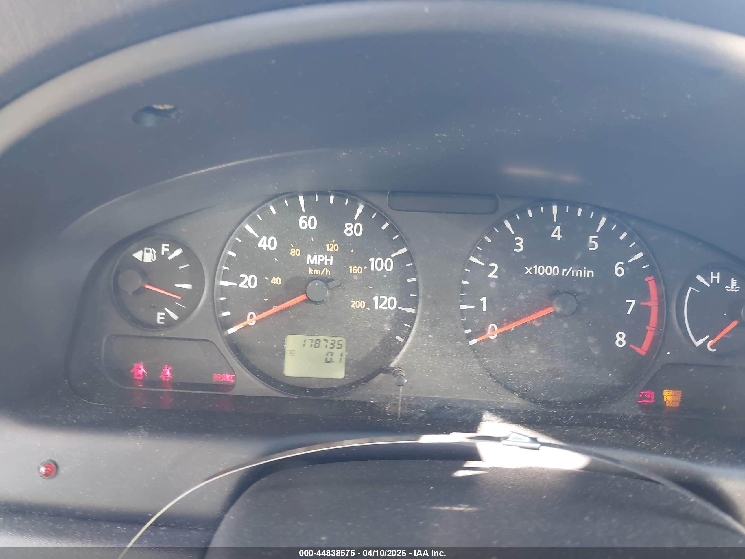 NISSAN SENTRA image 7