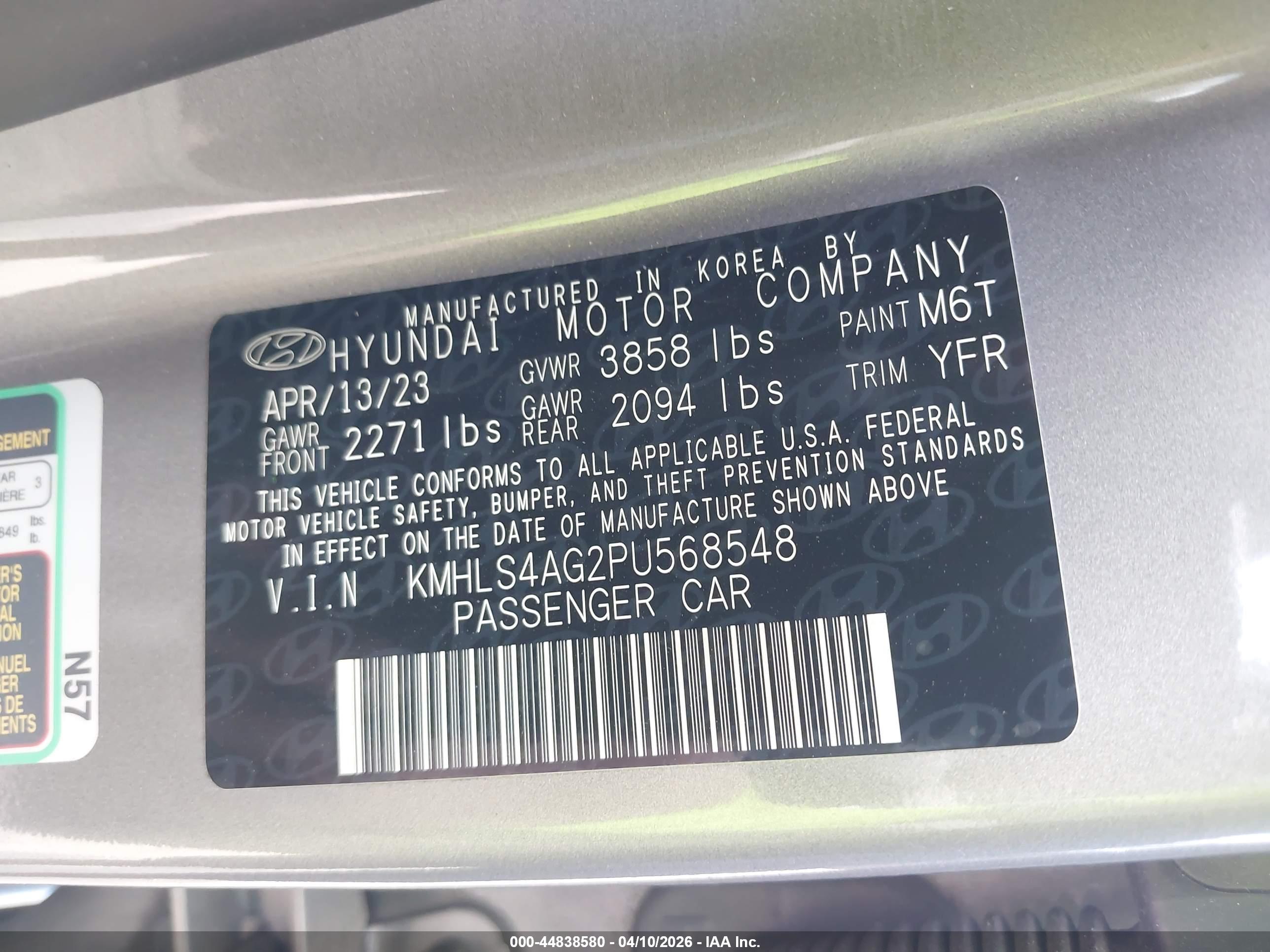 HYUNDAI ELANTRA image 9