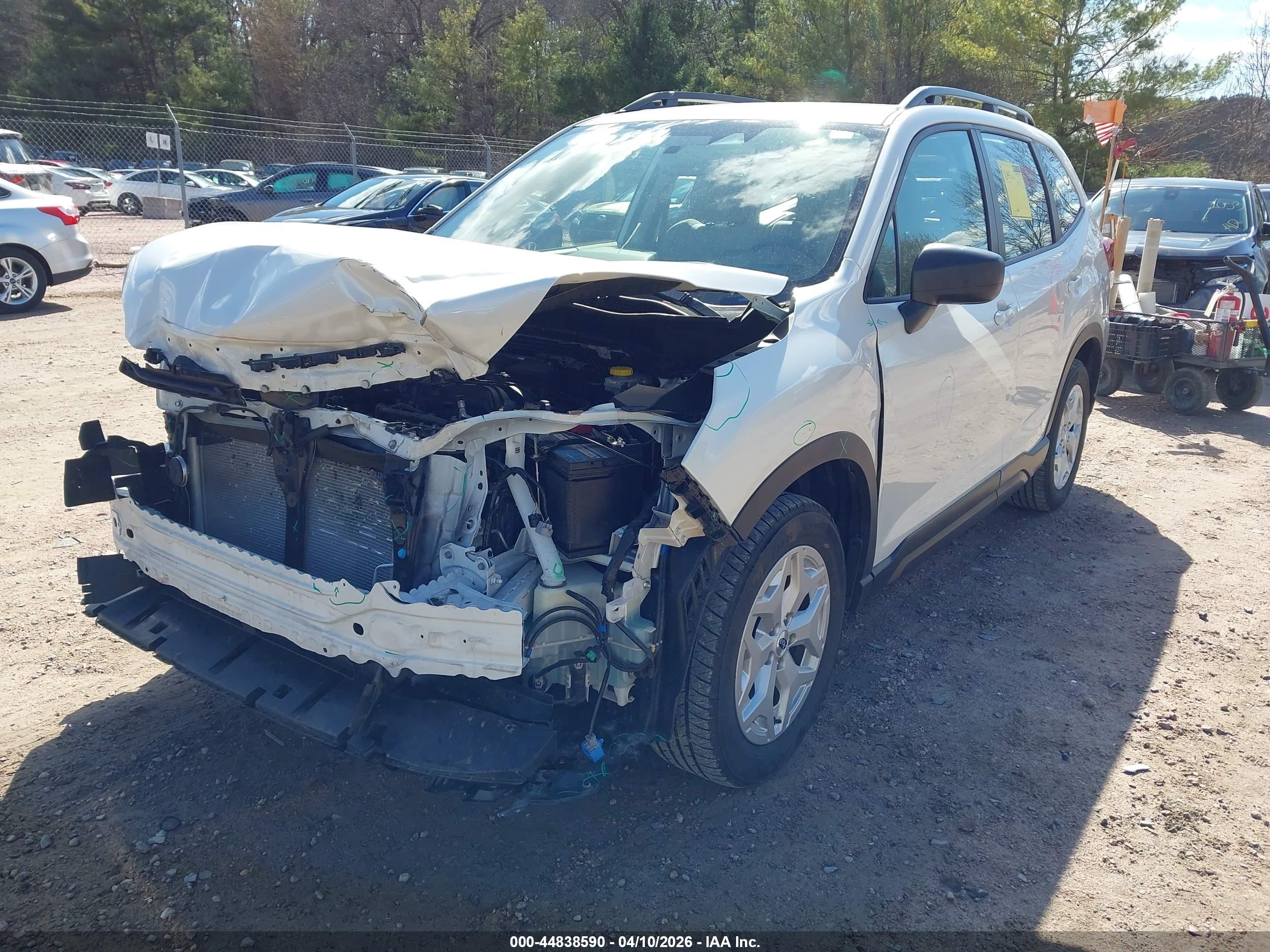 SUBARU FORESTER image 2