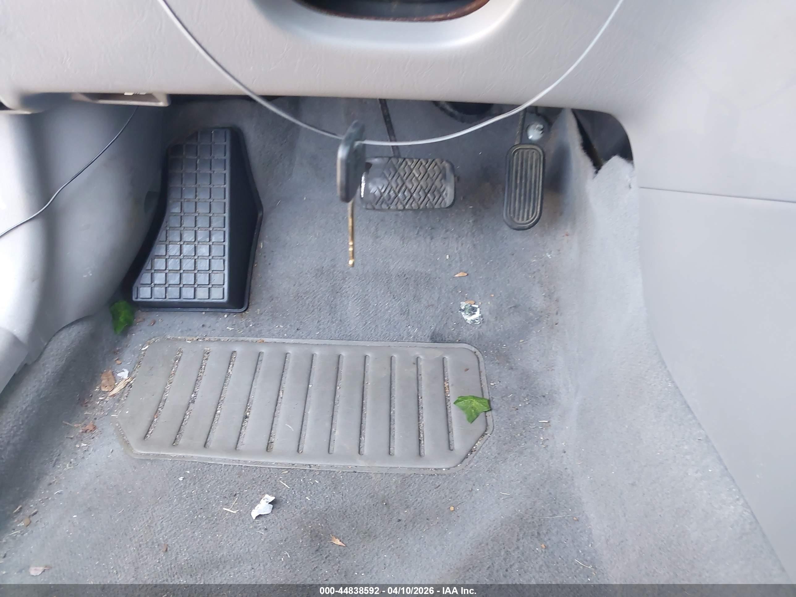 TOYOTA COROLLA image 11